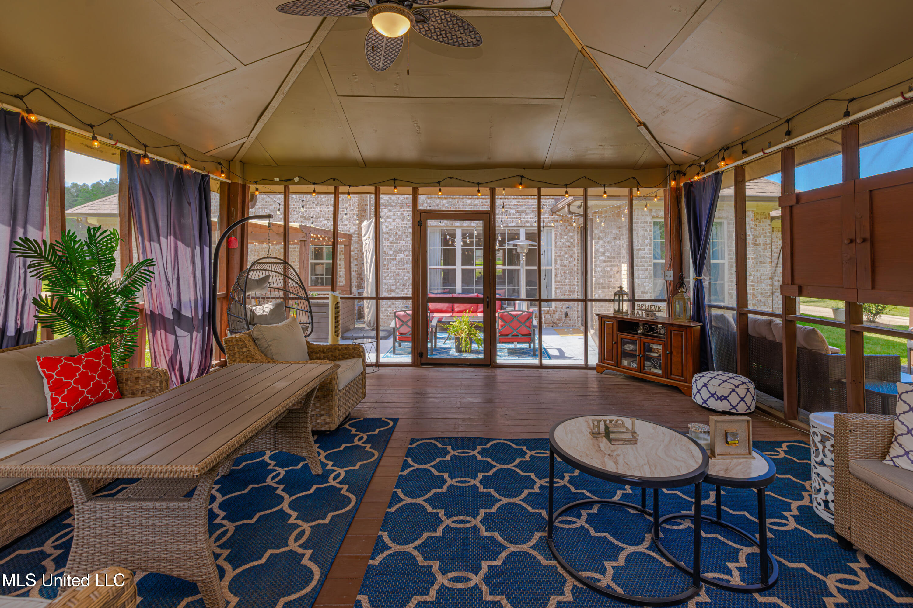 Clinton, Mississippi 39056, United States, 4 Bedrooms Bedrooms, ,5 BathroomsBathrooms,Residential,Pending,176248