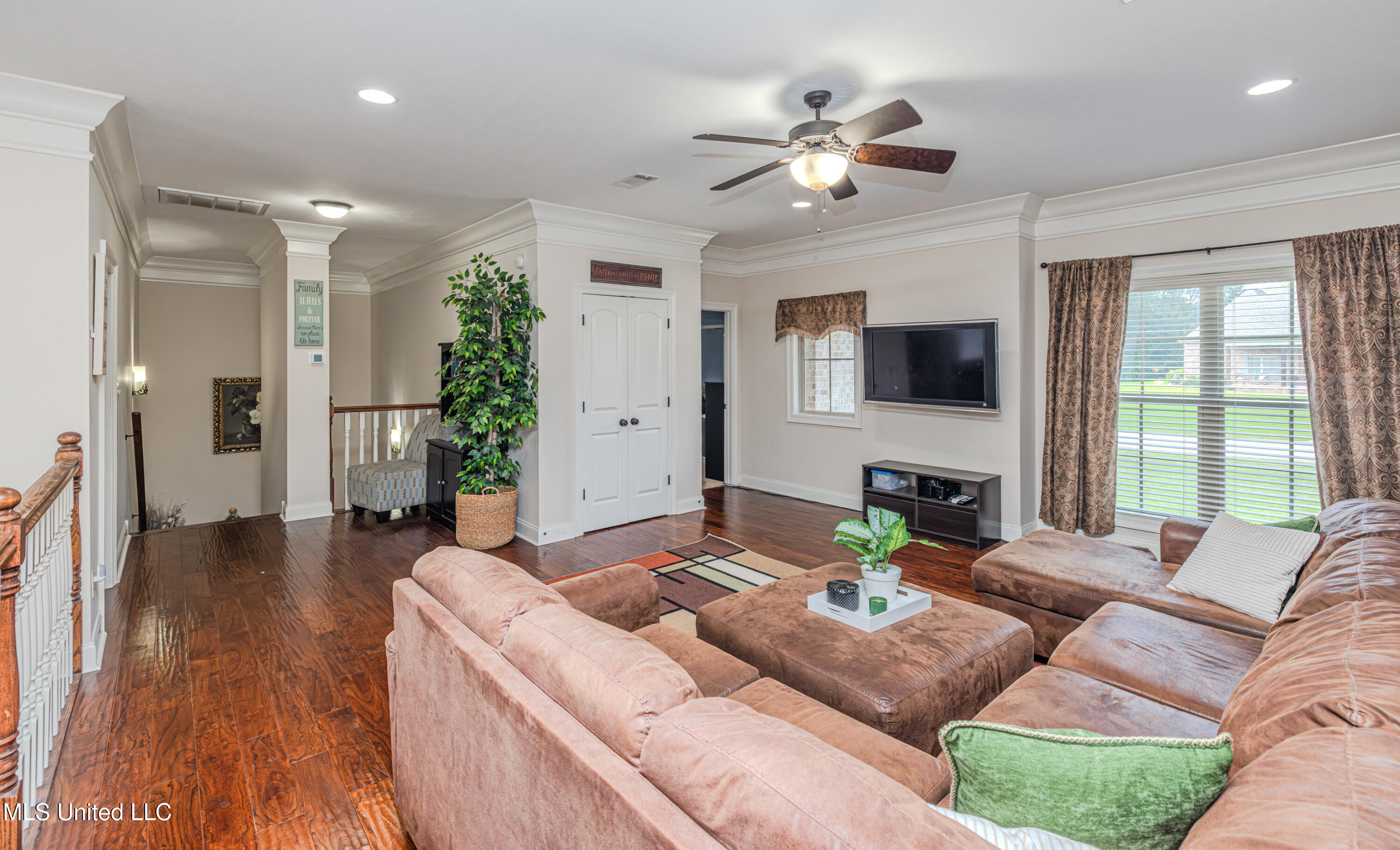 Clinton, Mississippi 39056, United States, 4 Bedrooms Bedrooms, ,5 BathroomsBathrooms,Residential,Pending,176248