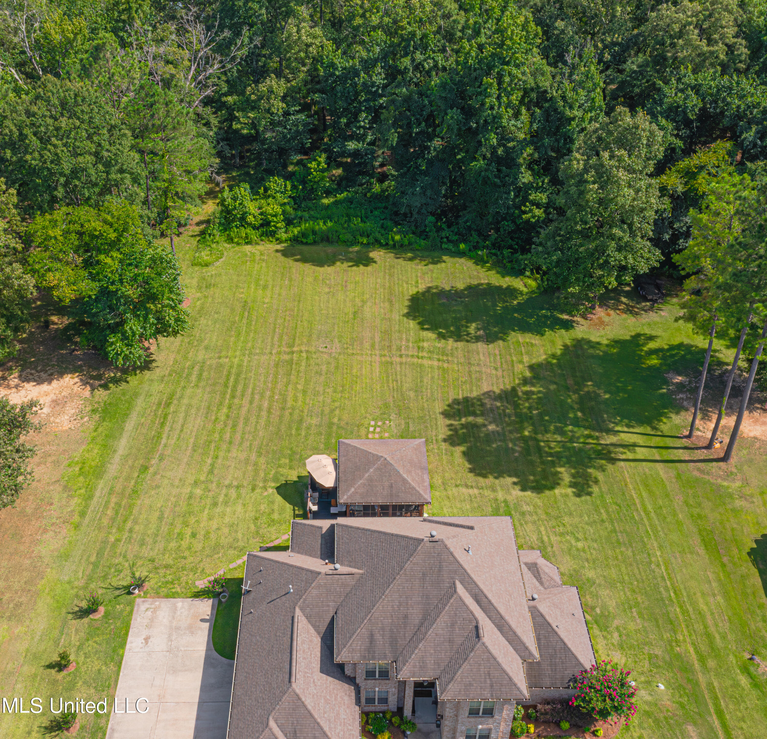 Clinton, Mississippi 39056, United States, 4 Bedrooms Bedrooms, ,5 BathroomsBathrooms,Residential,Pending,176248