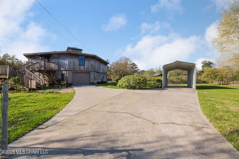 Homes For Sale - 5145 Tampa Drive<br/> Pearlington, MS 39572