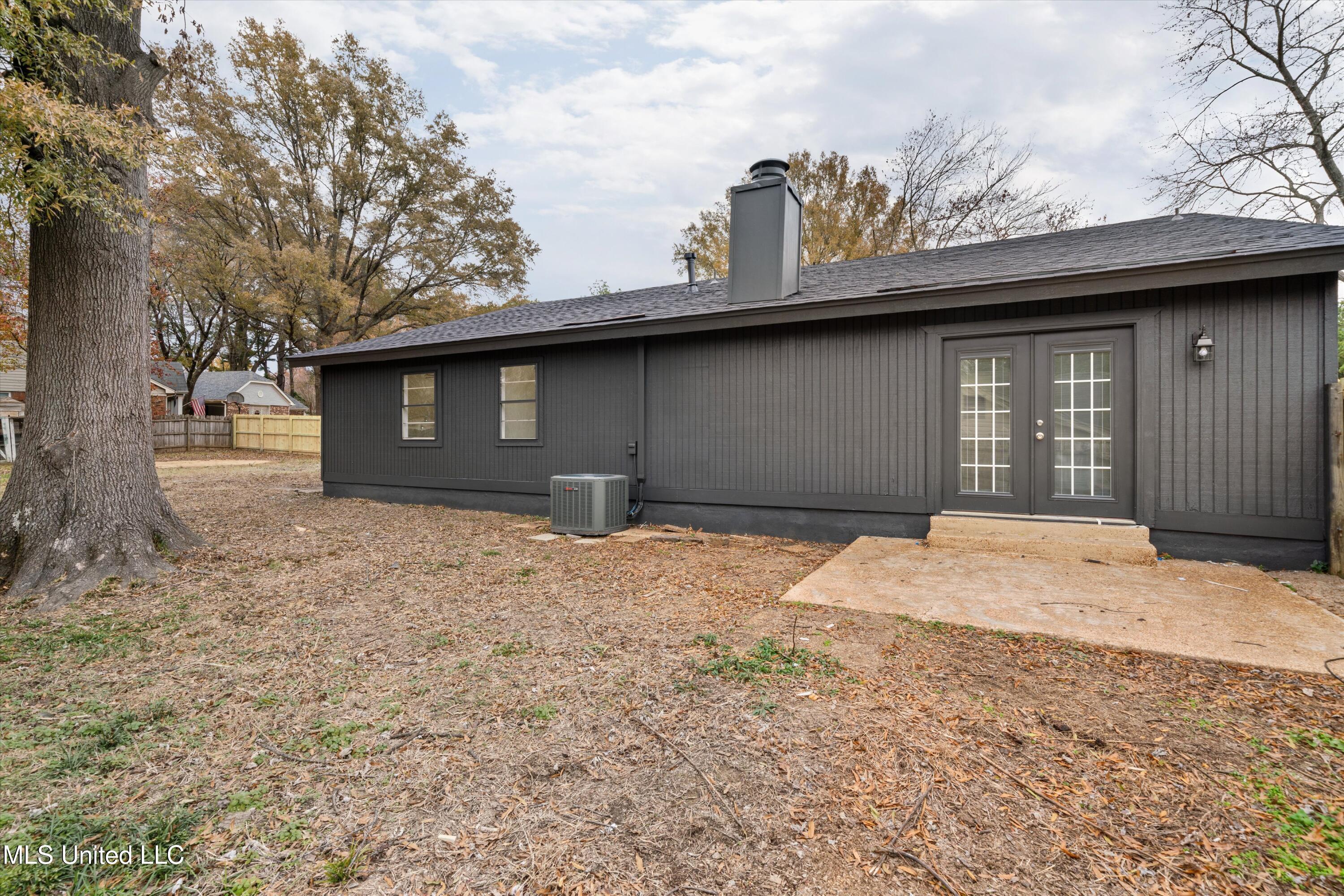 7051 Thornwood Cove, Walls, Mississippi image 26