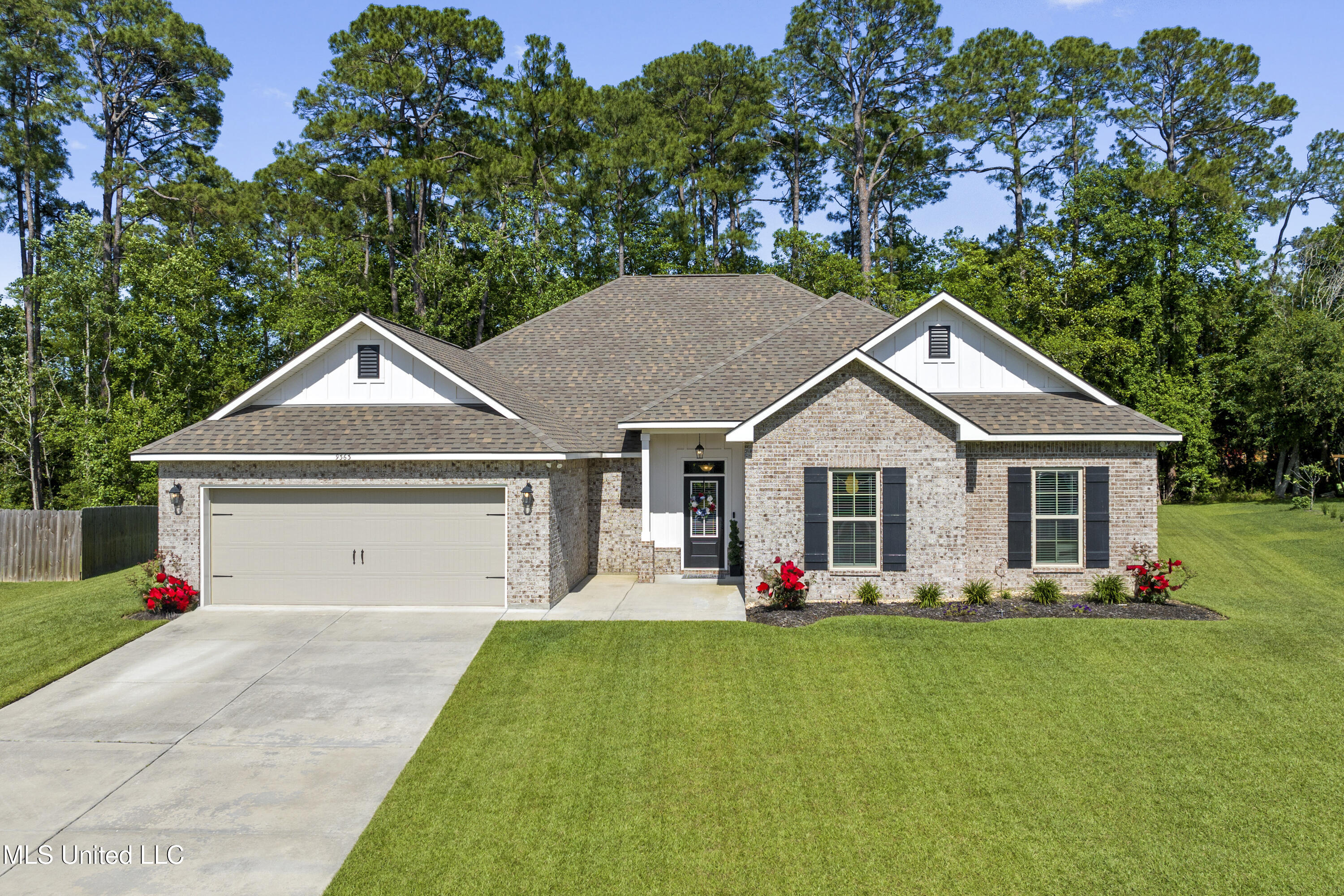 9363 Taylor Place, Ocean Springs, Mississippi image 1