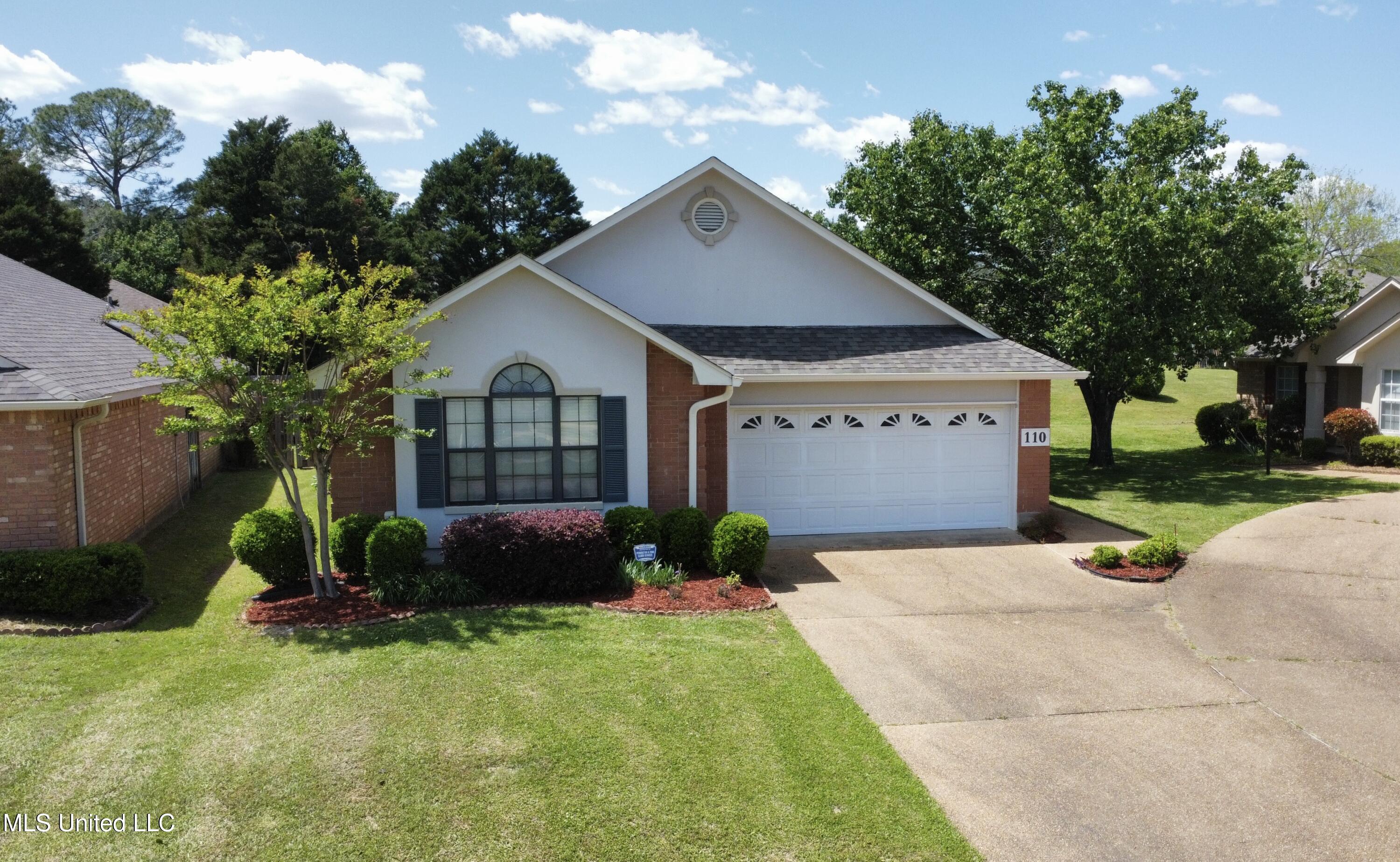 110 Catalina Cove, Clinton, Mississippi image 2