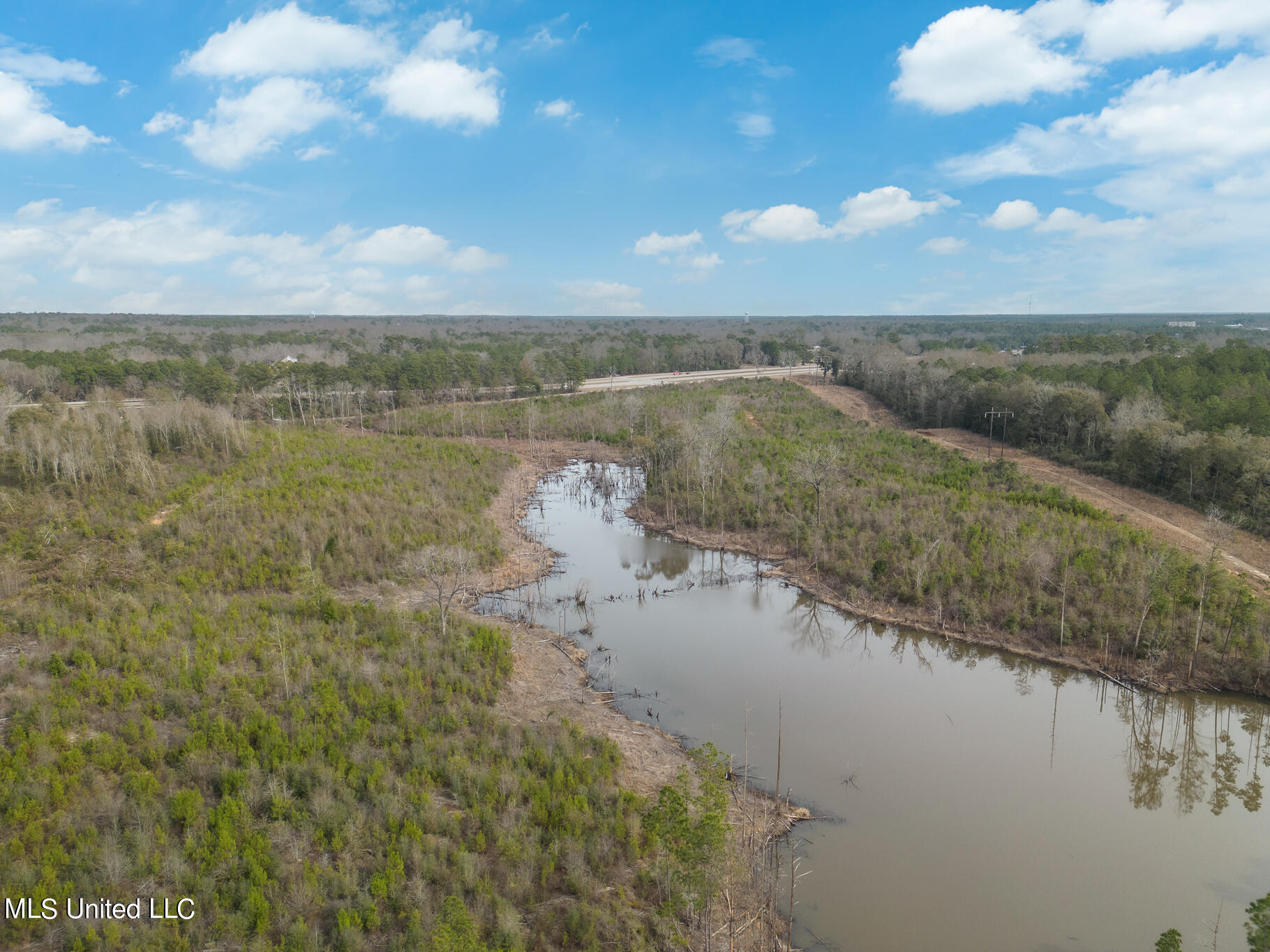 W Frontage Drive, Wiggins, Mississippi image 4