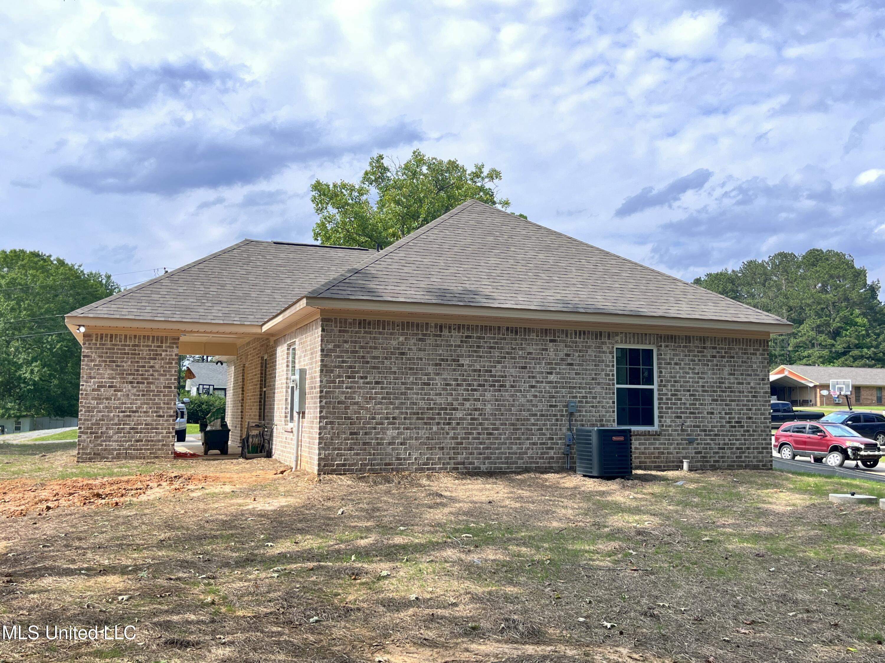 138 Shannon Trey Lane, Florence, Mississippi image 5