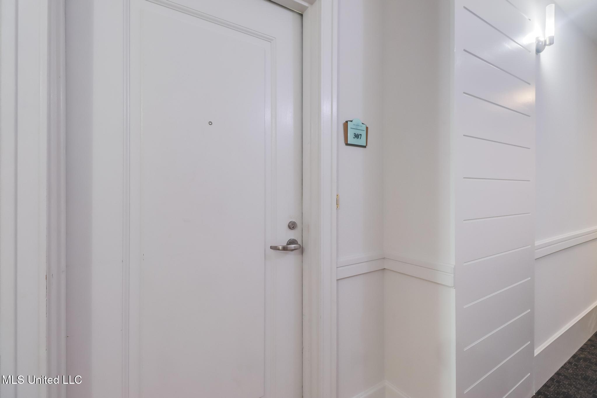 2060 Beach Boulevard #307, Biloxi, Mississippi image 40