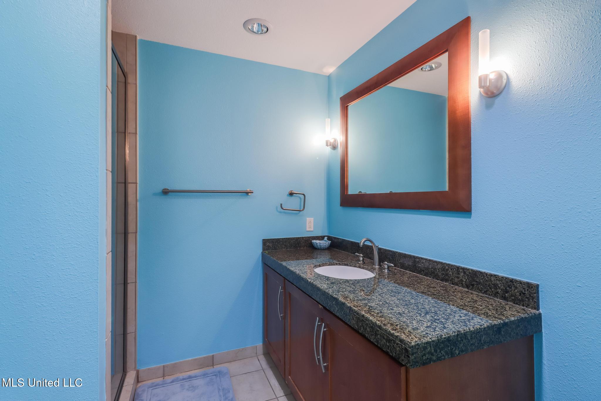 2060 Beach Boulevard #307, Biloxi, Mississippi image 17