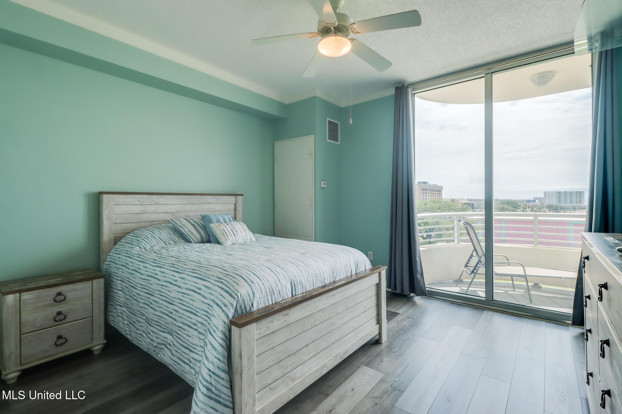 2060 Beach Boulevard #307, Biloxi, Mississippi image 14