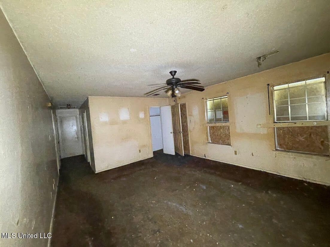 6455 Knight Cove, Horn Lake, Mississippi image 5
