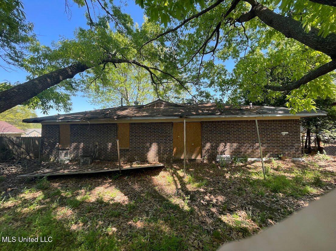6455 Knight Cove, Horn Lake, Mississippi image 2