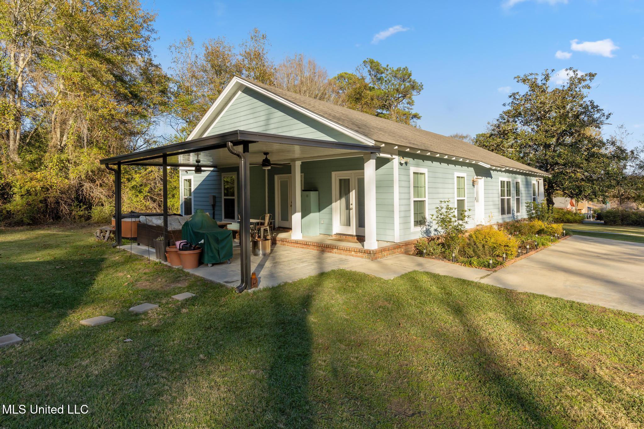 1112 N 34th Avenue, Hattiesburg, Mississippi image 28