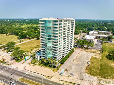 Condo For Sale - 2060 Beach Boulevard<br/> Harrison County, Biloxi, MS 39531