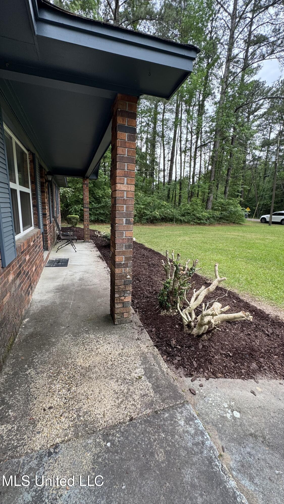 601 Lakewood Loop, Hattiesburg, Mississippi image 3