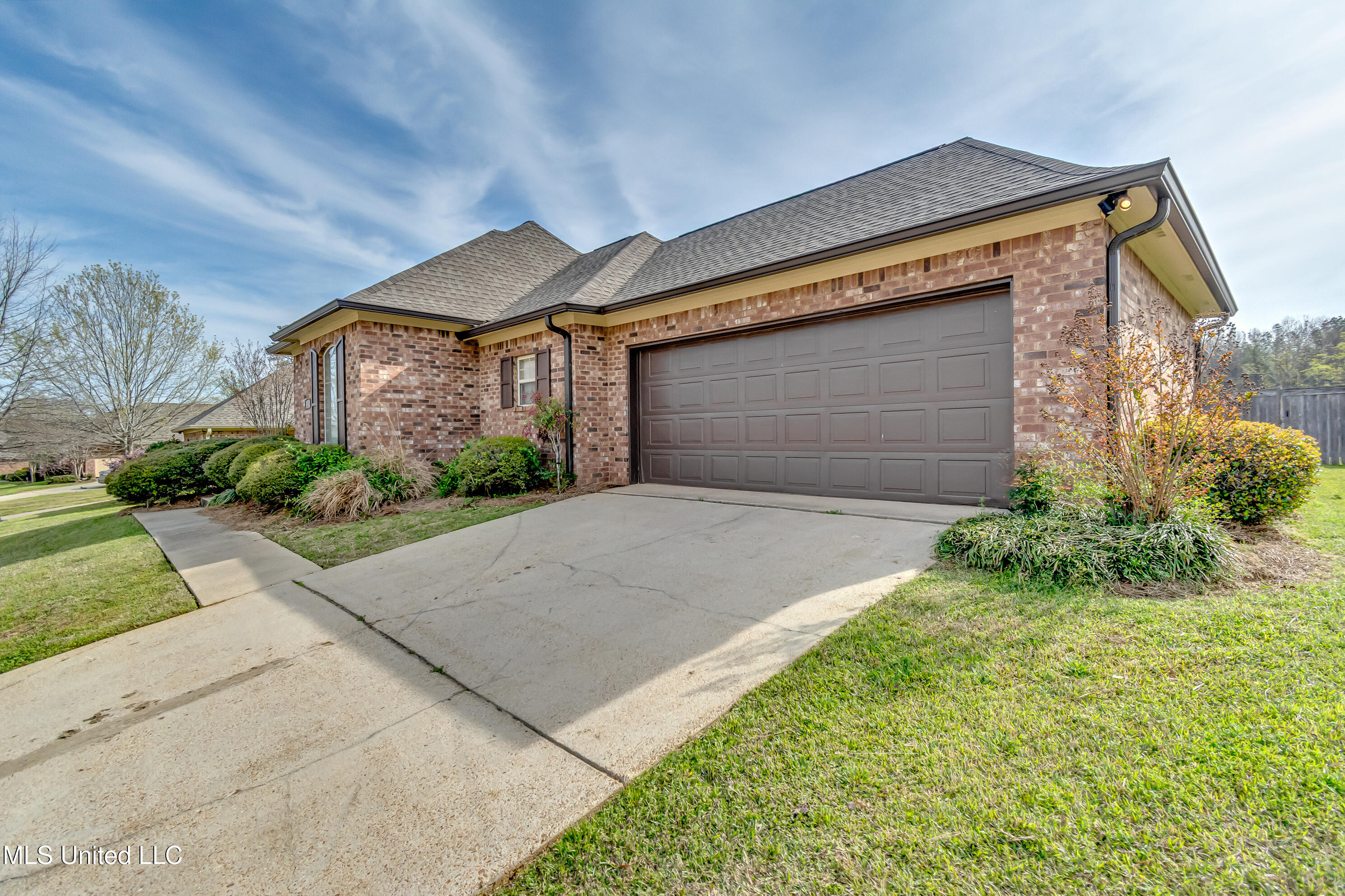 812 Willow Grande Circle, Brandon, Mississippi image 5
