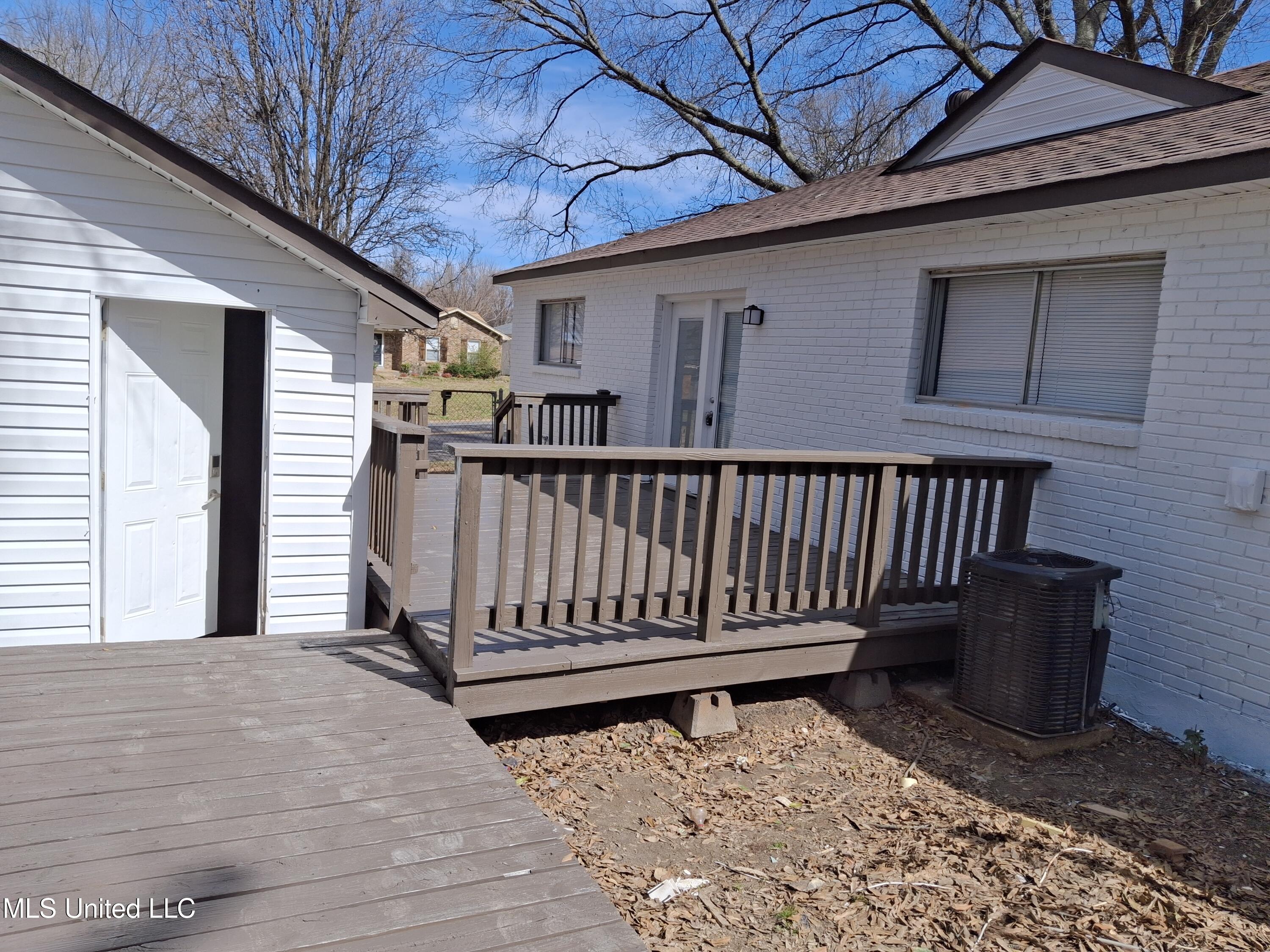 8351 Colonial Hills Cove, Southaven, Mississippi image 15