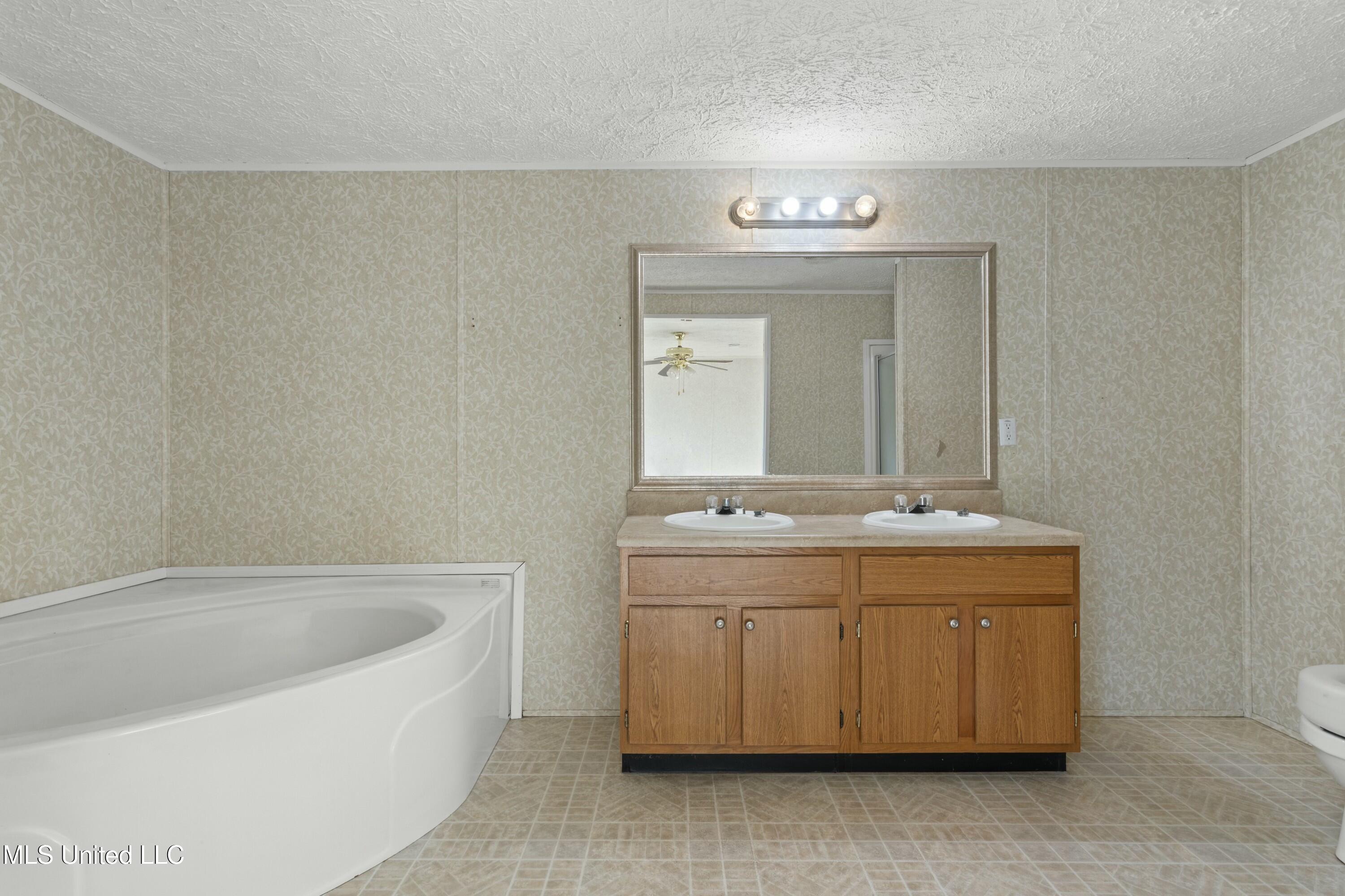 22335 Freddie Frank Road, Long Beach, Mississippi image 15