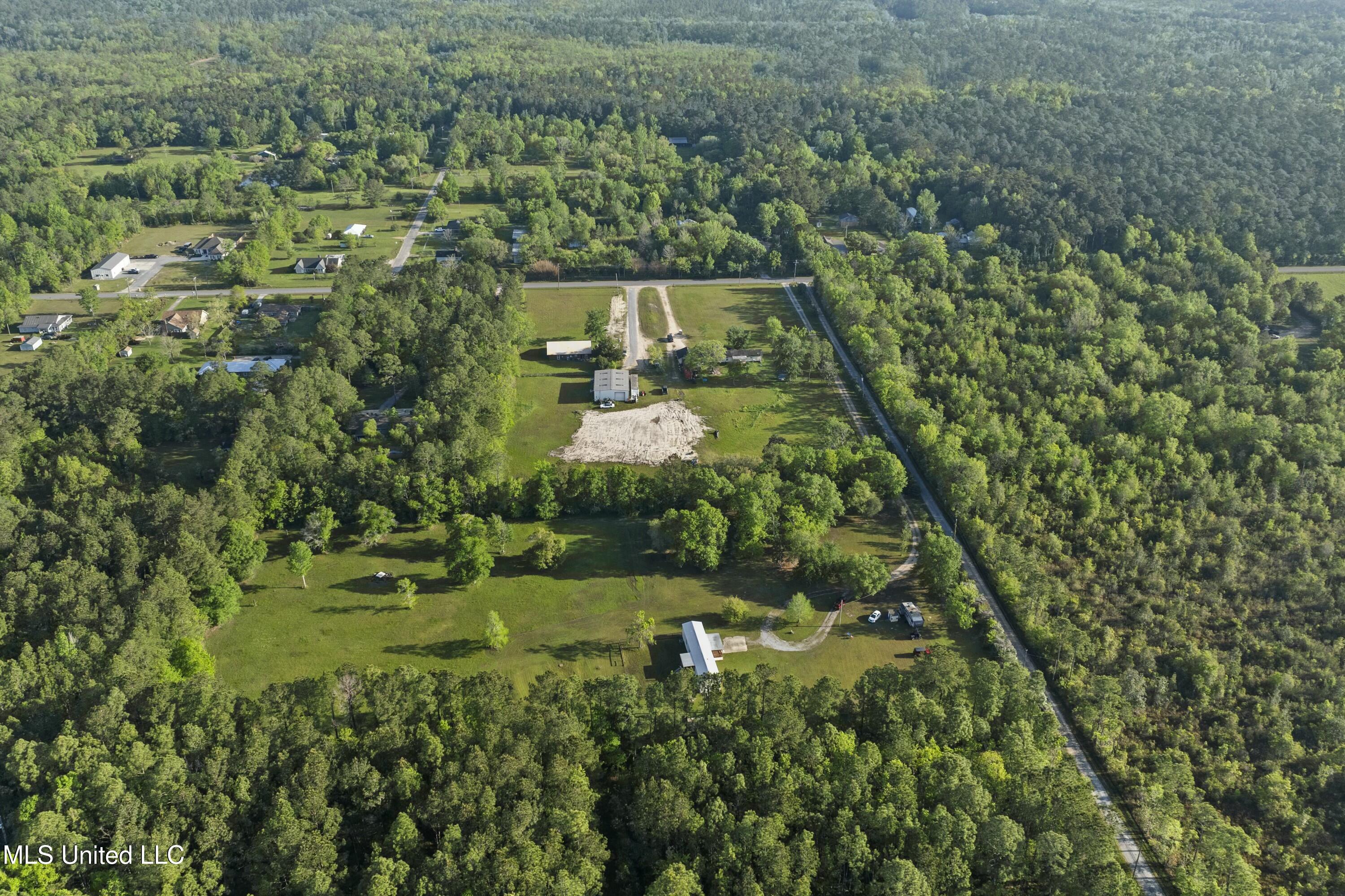 22335 Freddie Frank Road, Long Beach, Mississippi image 33