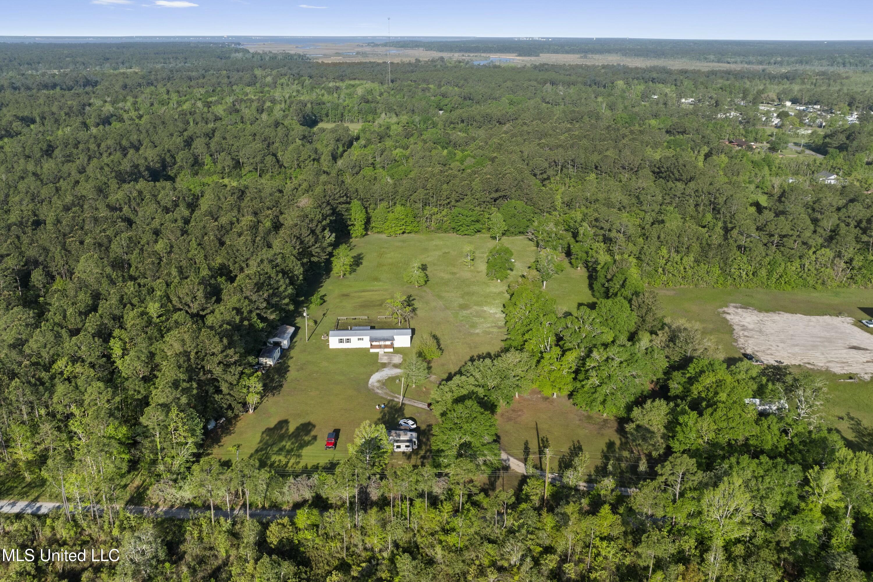 22335 Freddie Frank Road, Long Beach, Mississippi image 36