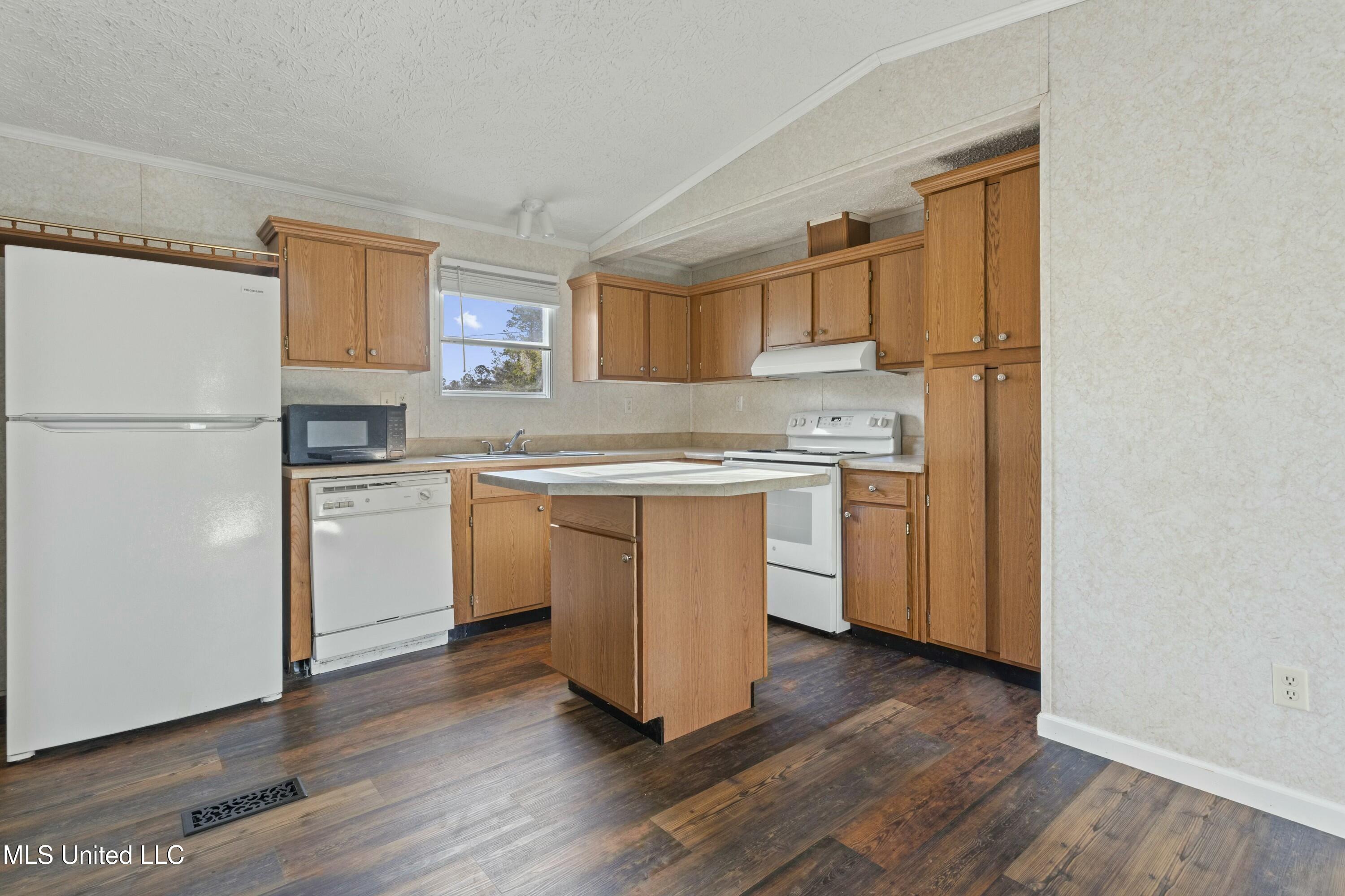 22335 Freddie Frank Road, Long Beach, Mississippi image 10