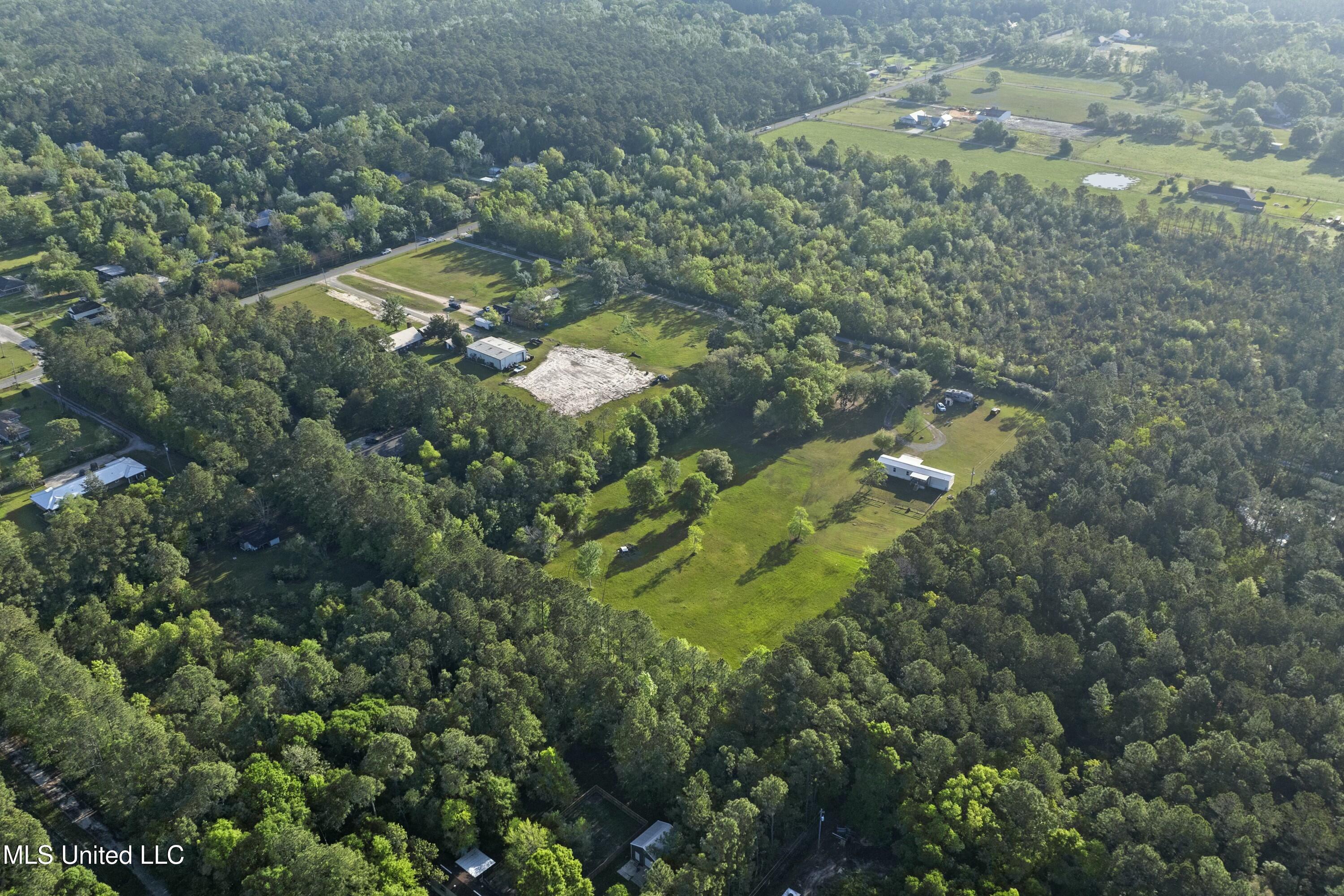 22335 Freddie Frank Road, Long Beach, Mississippi image 32