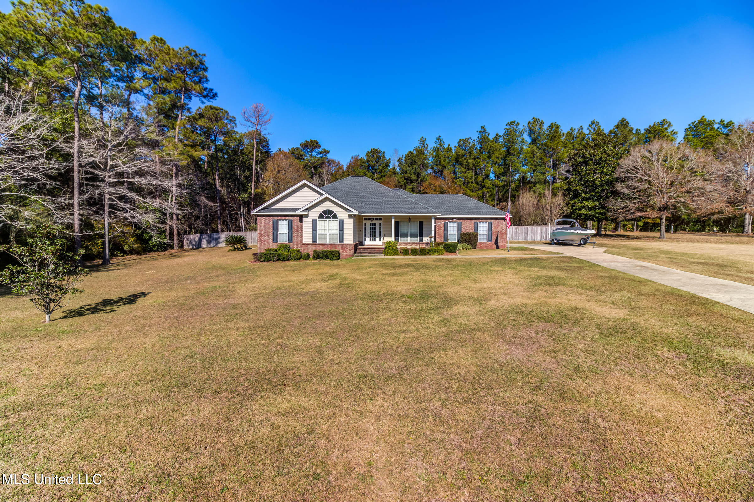 11913 Bluff Ridge Road, Vancleave, Mississippi image 4