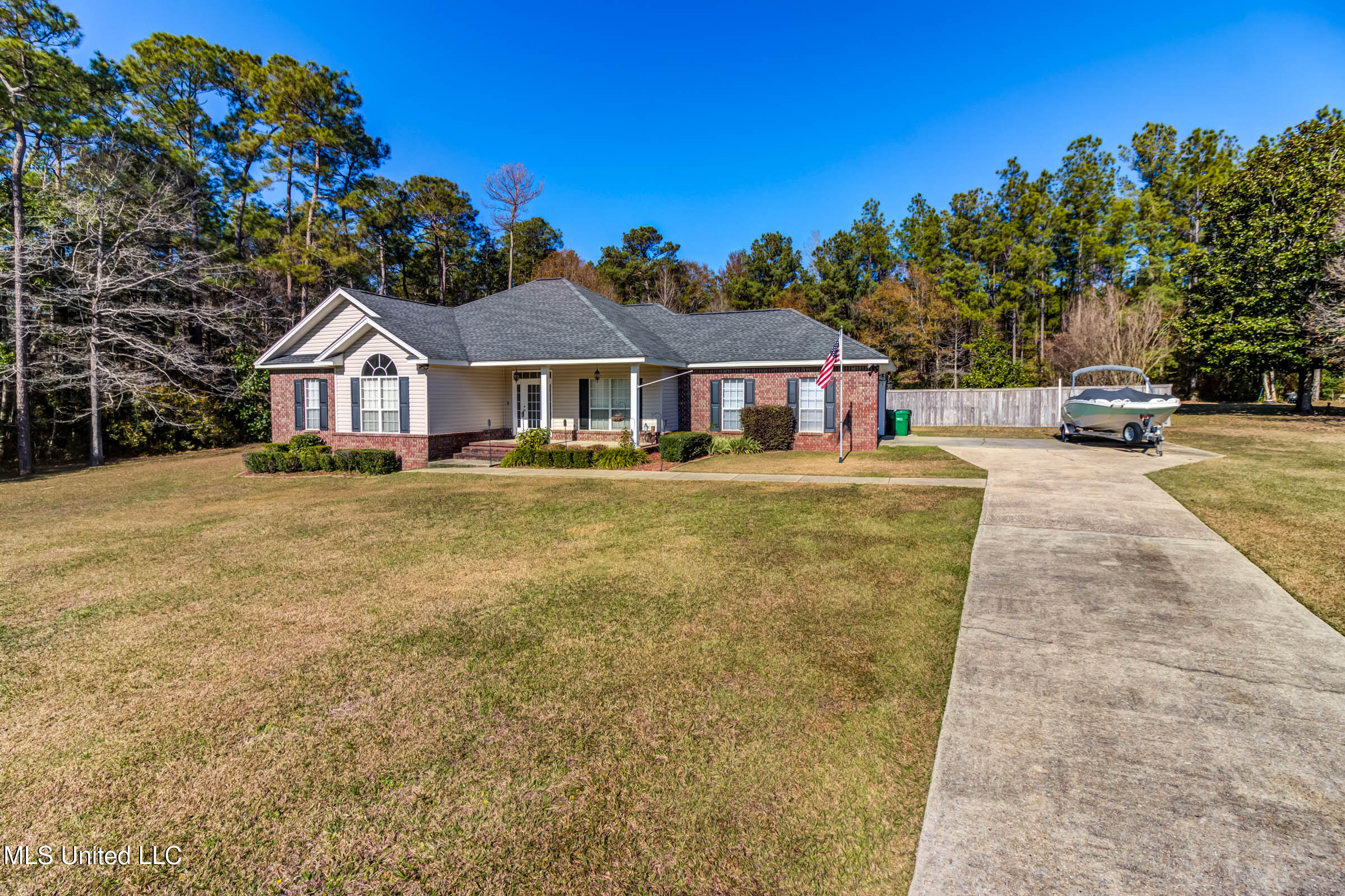 11913 Bluff Ridge Road, Vancleave, Mississippi image 3