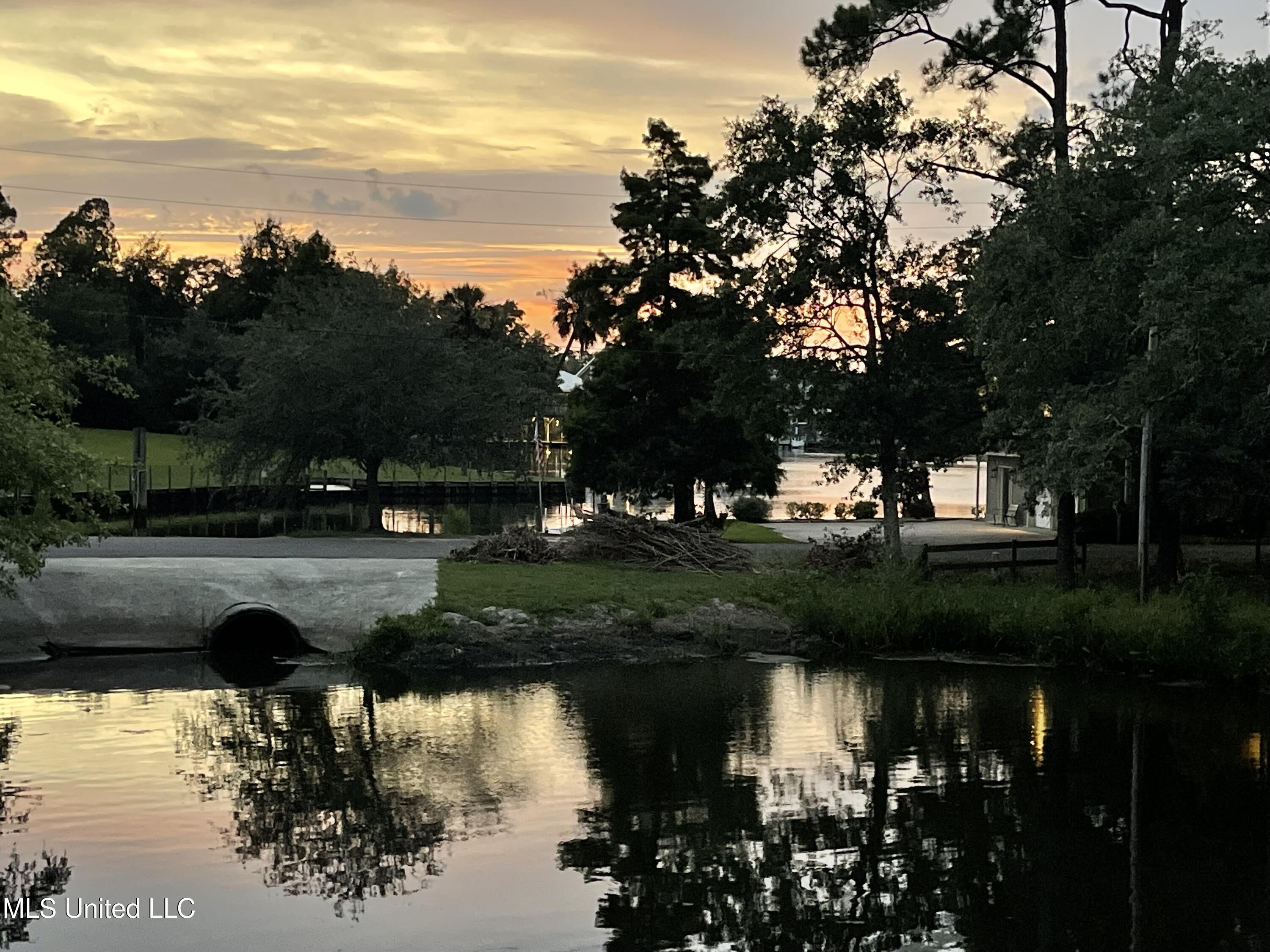 13 Keyser Lane, Gulfport, Mississippi image 28