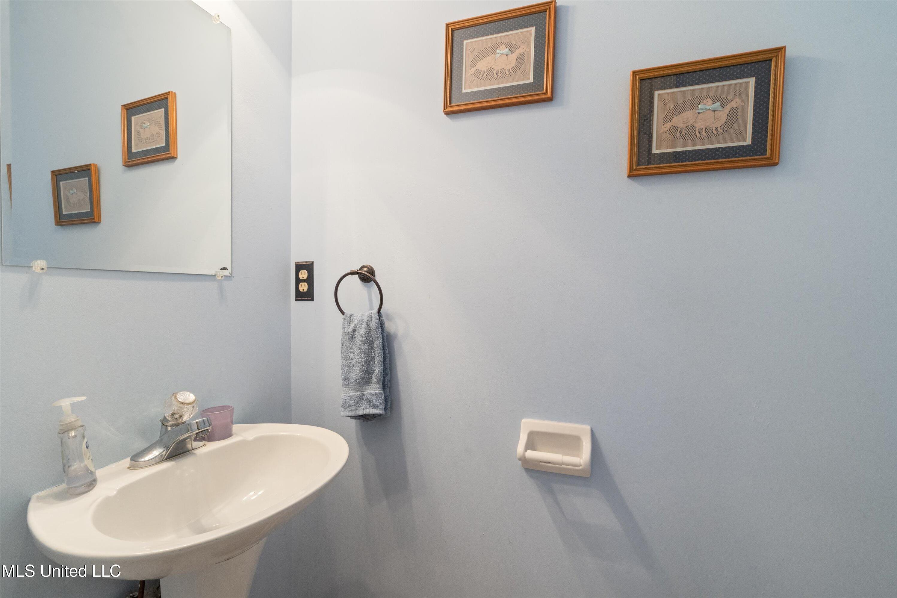 7860 Windersgate Circle, Olive Branch, Mississippi image 30