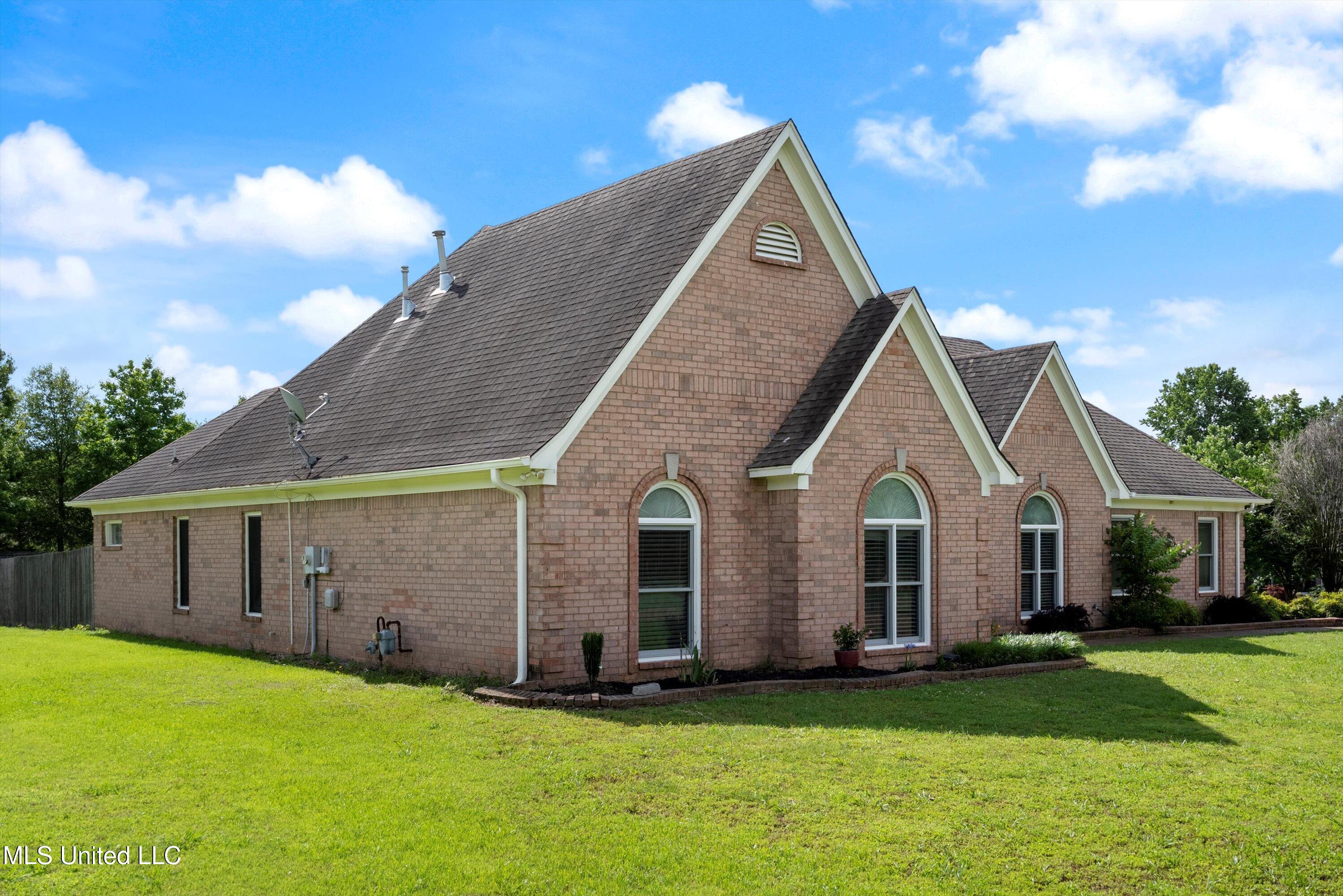 7860 Windersgate Circle, Olive Branch, Mississippi image 8