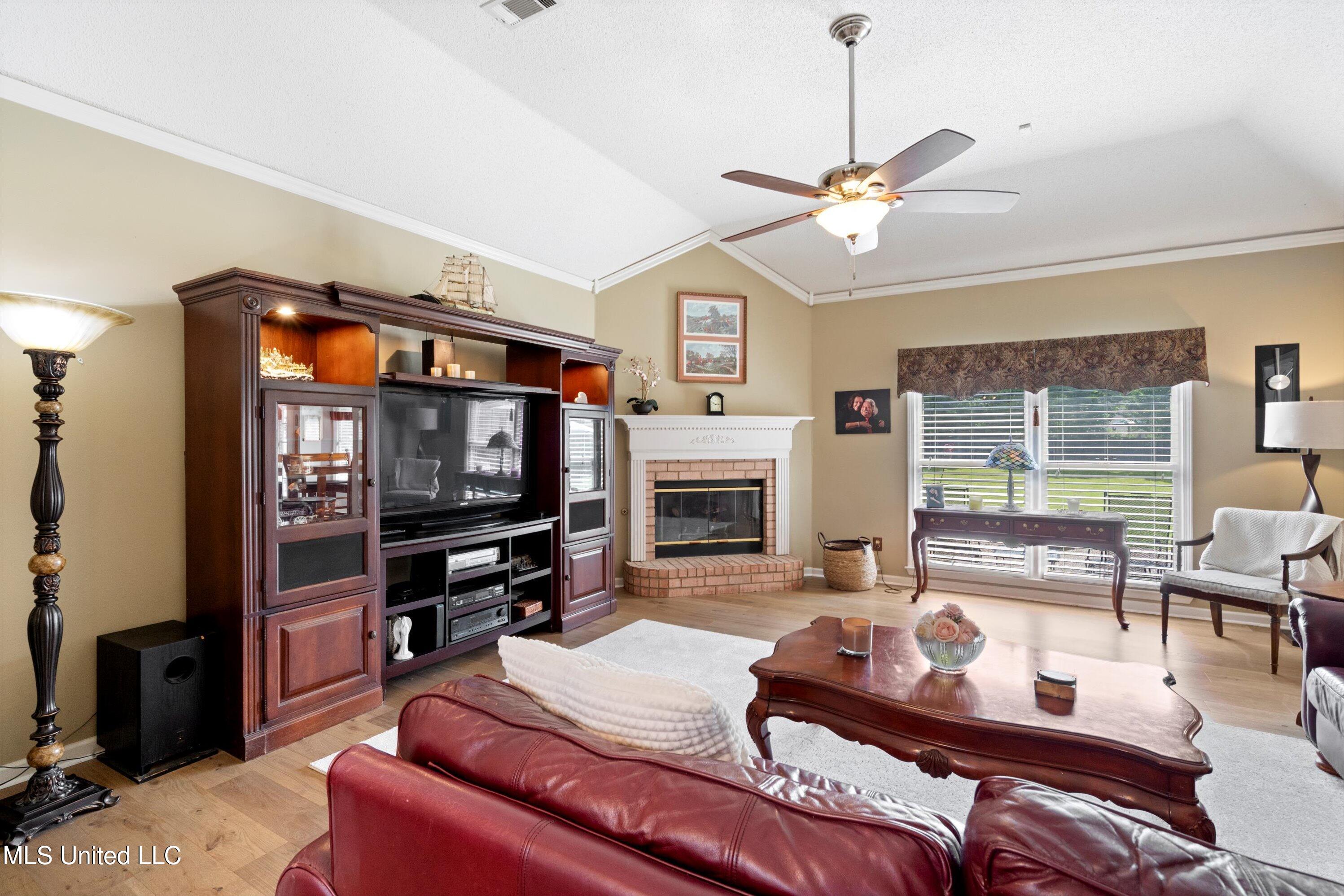 7860 Windersgate Circle, Olive Branch, Mississippi image 14