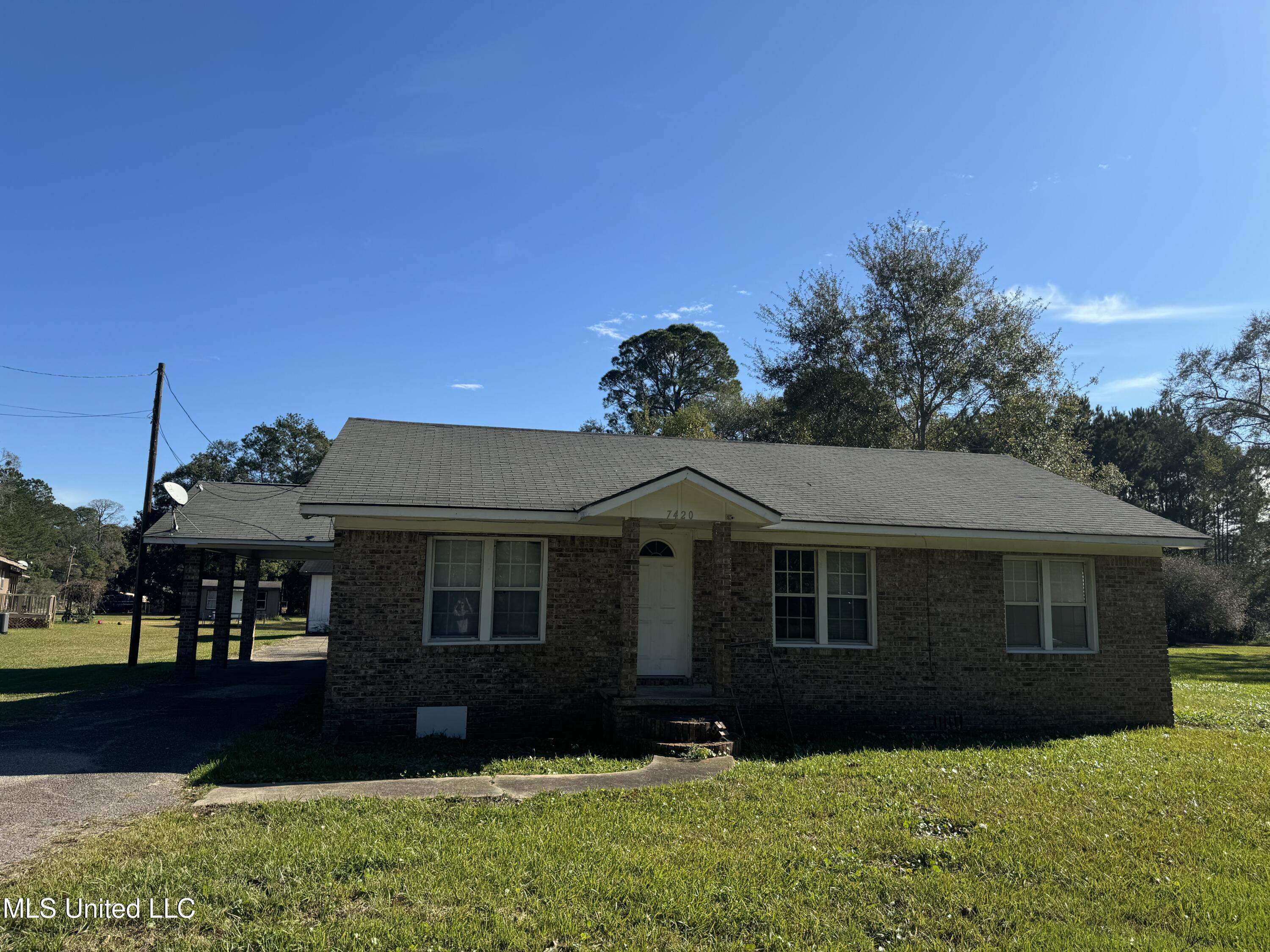 7420 Frank Griffin Road, Moss Point, Mississippi image 1