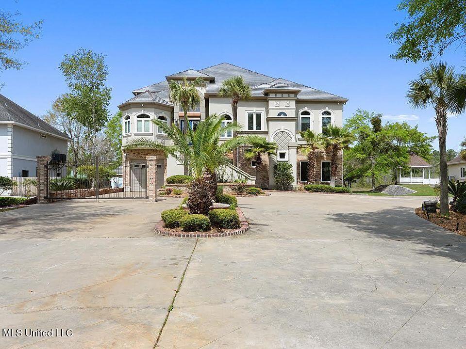 8230 Maunalani Place, Diamondhead, Mississippi image 1