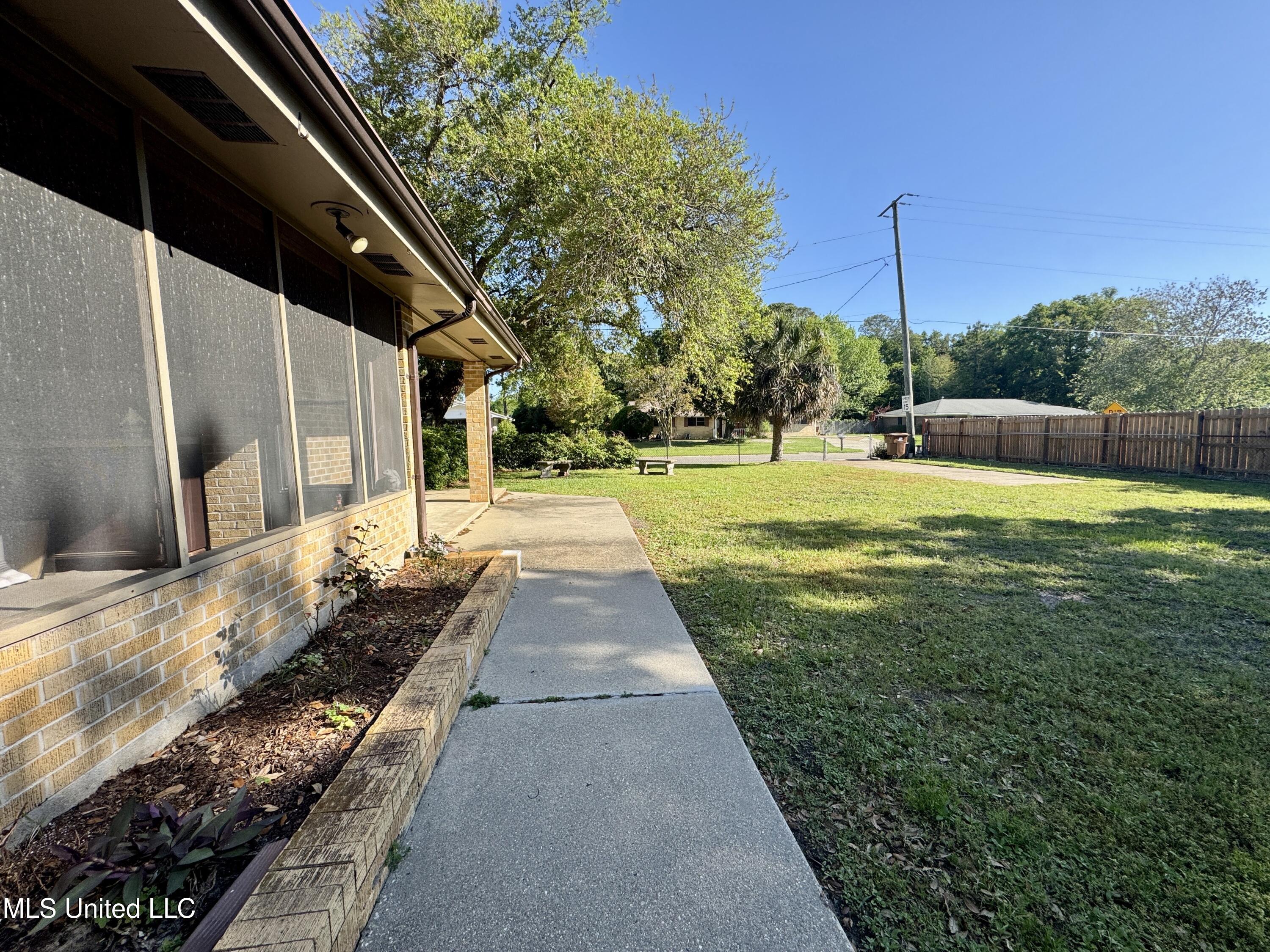 360 Rich Avenue, Biloxi, Mississippi image 20