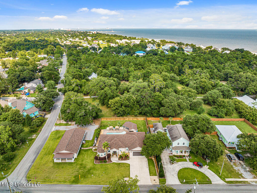 205 S Lang Avenue, Long Beach, Mississippi image 39