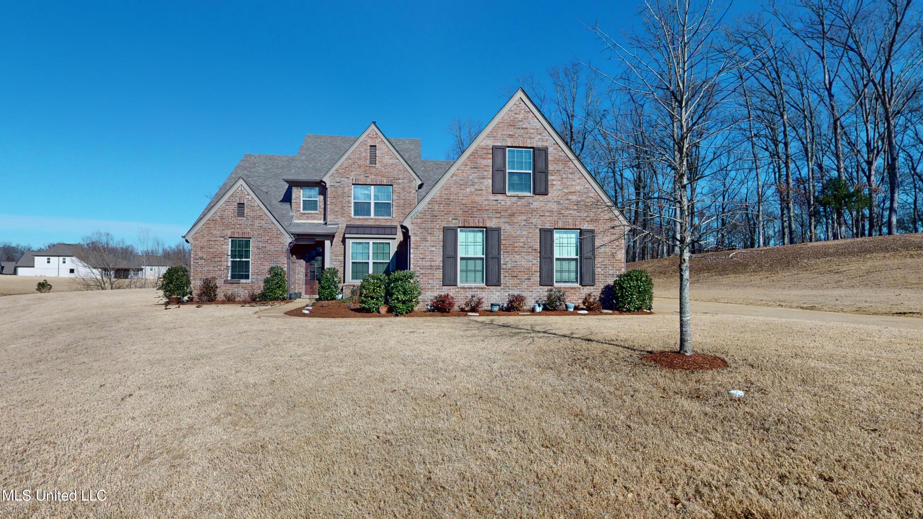 8596 Gwin Hollow Drive, Olive Branch, Mississippi image 3