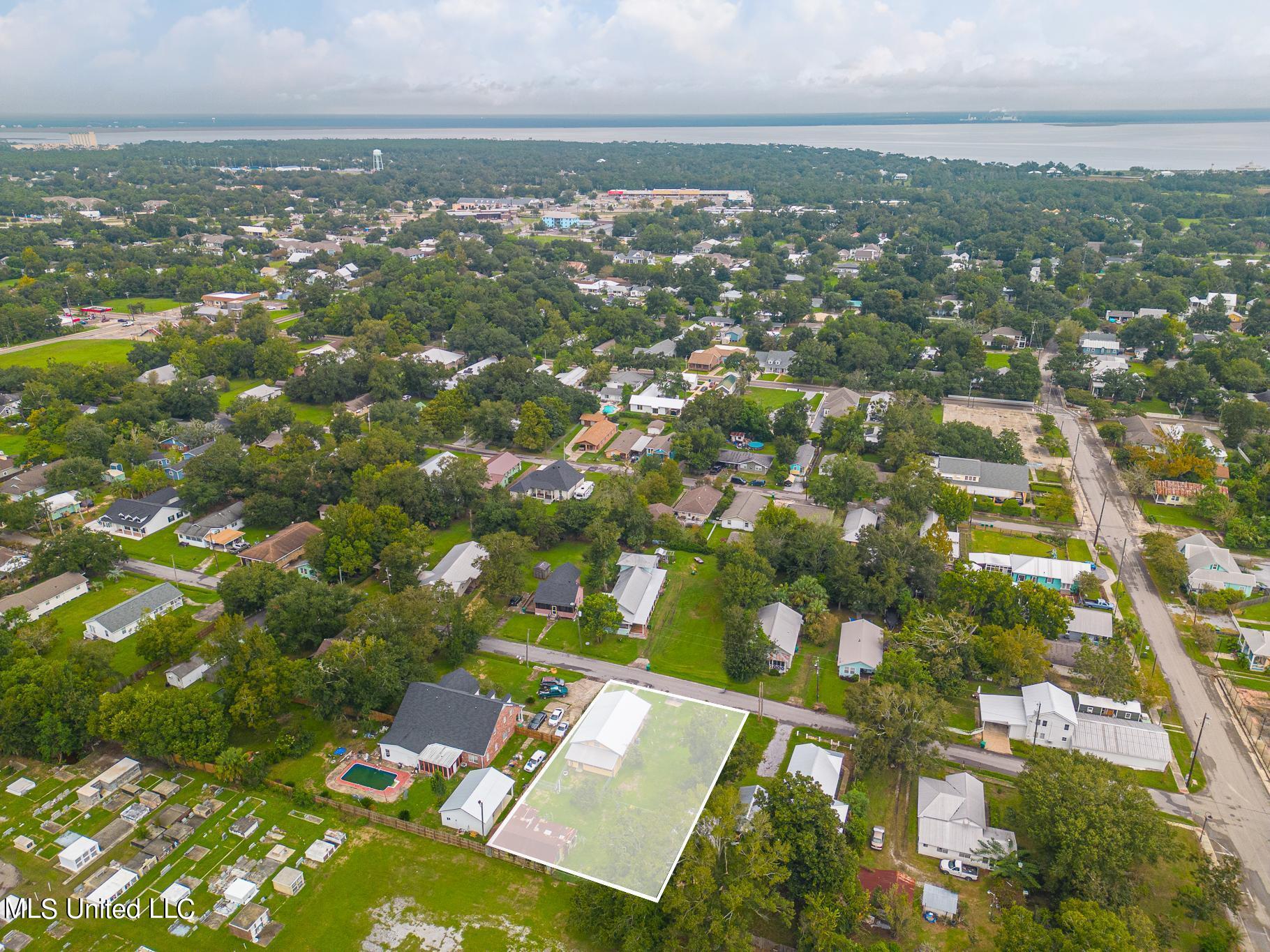 412 Easterbrook Street, Bay Saint Louis, Mississippi image 30