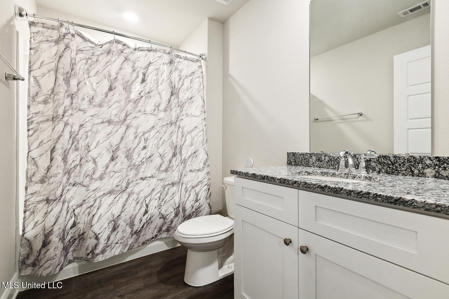 10068 Willow Leaf Drive, Gulfport, Mississippi image 13