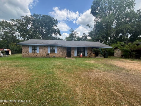 Homes For Sale - 110 Morgan Lane<br/> Copiah County, Crystal Springs, MS 39059