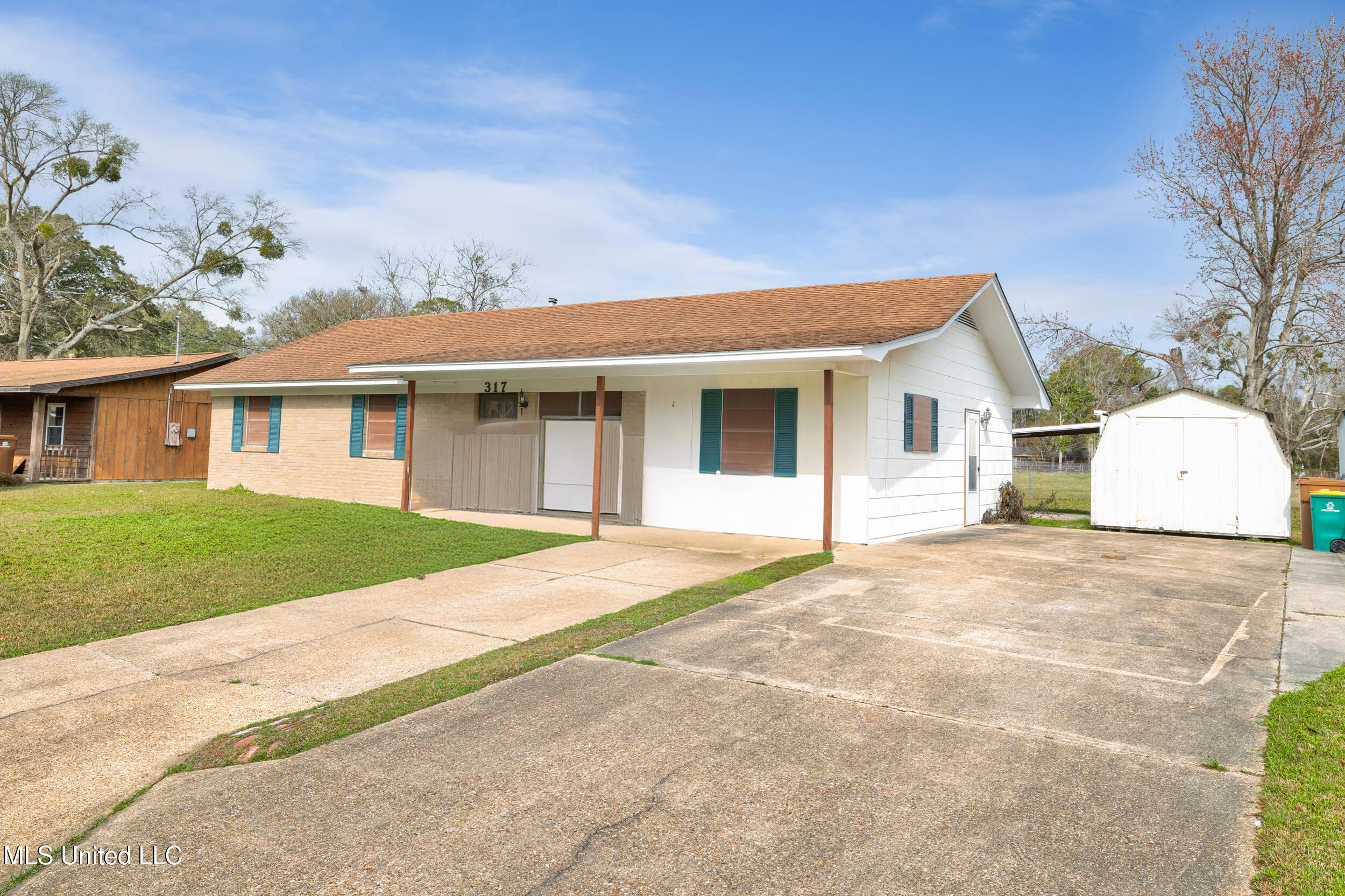 317 Meadow Wood Circle, Long Beach, Mississippi image 3