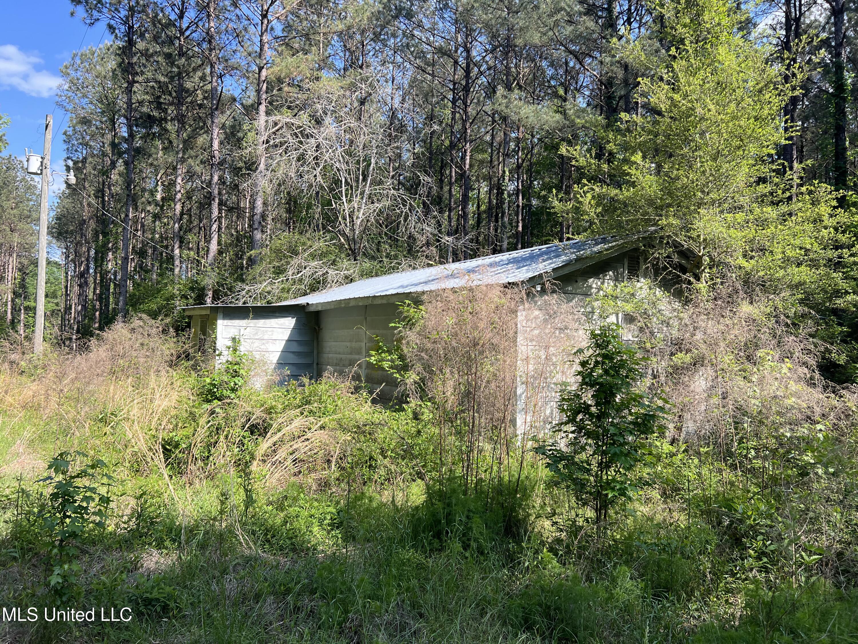 1038 Candy Lane, McComb, Mississippi image 11