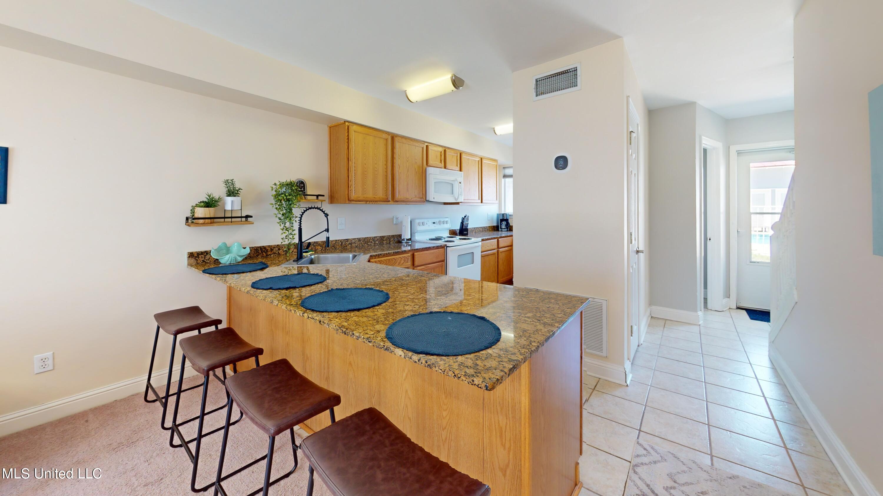 1664 Beach Boulevard #104, Biloxi, Mississippi image 7