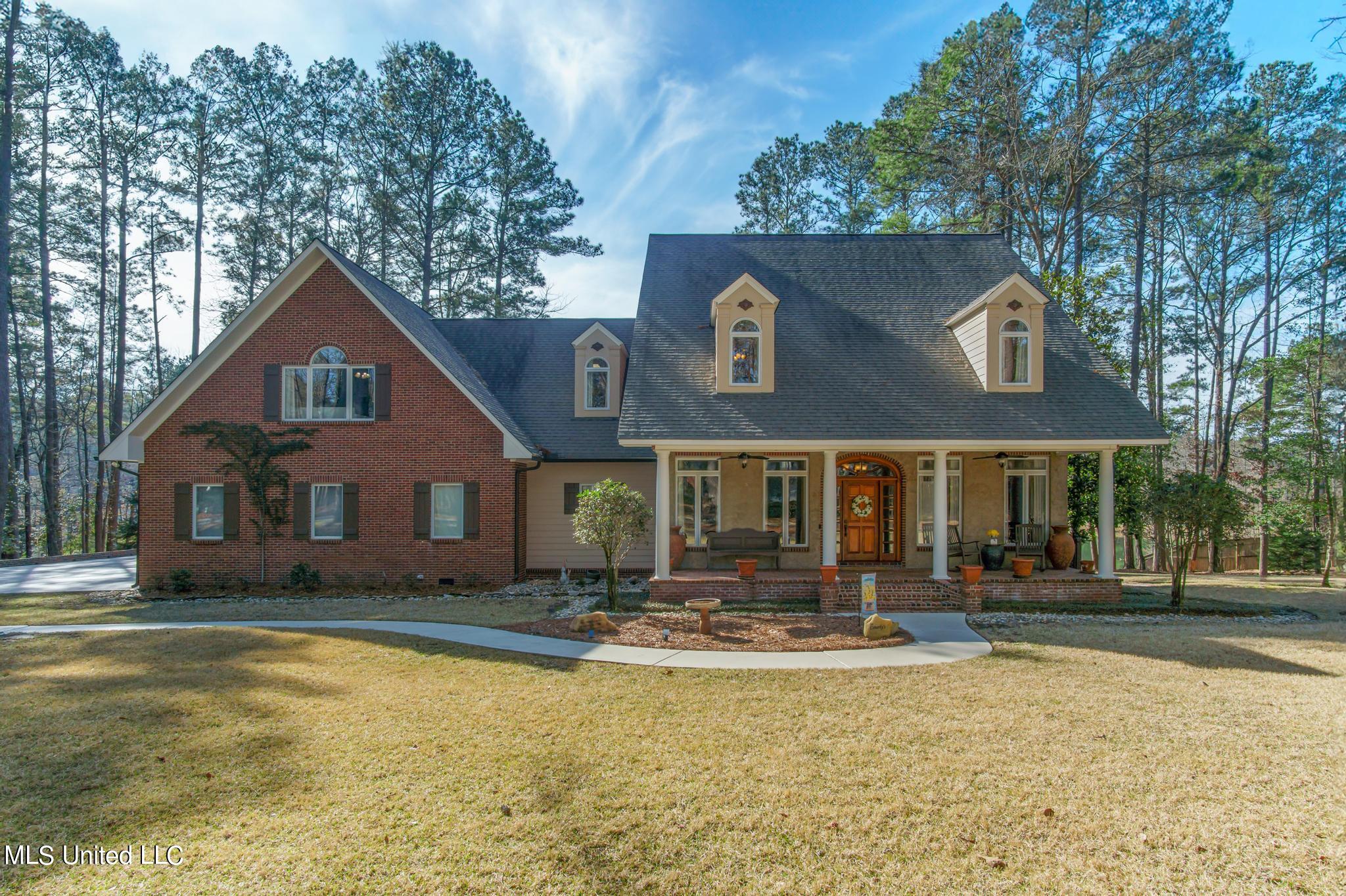 9 Grand Bayou Circle, Hattiesburg, Mississippi image 1