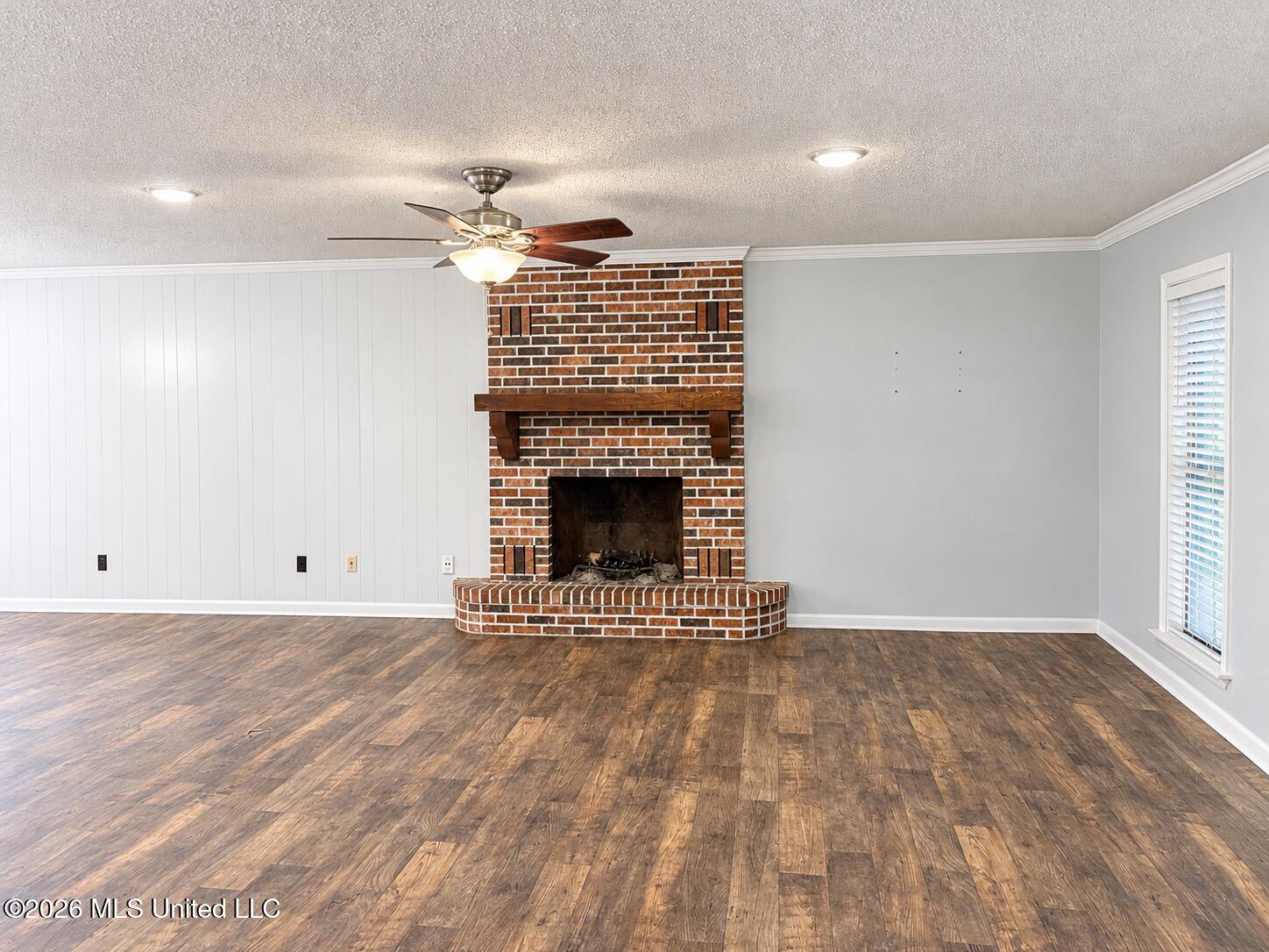 105 Brookhollow Drive