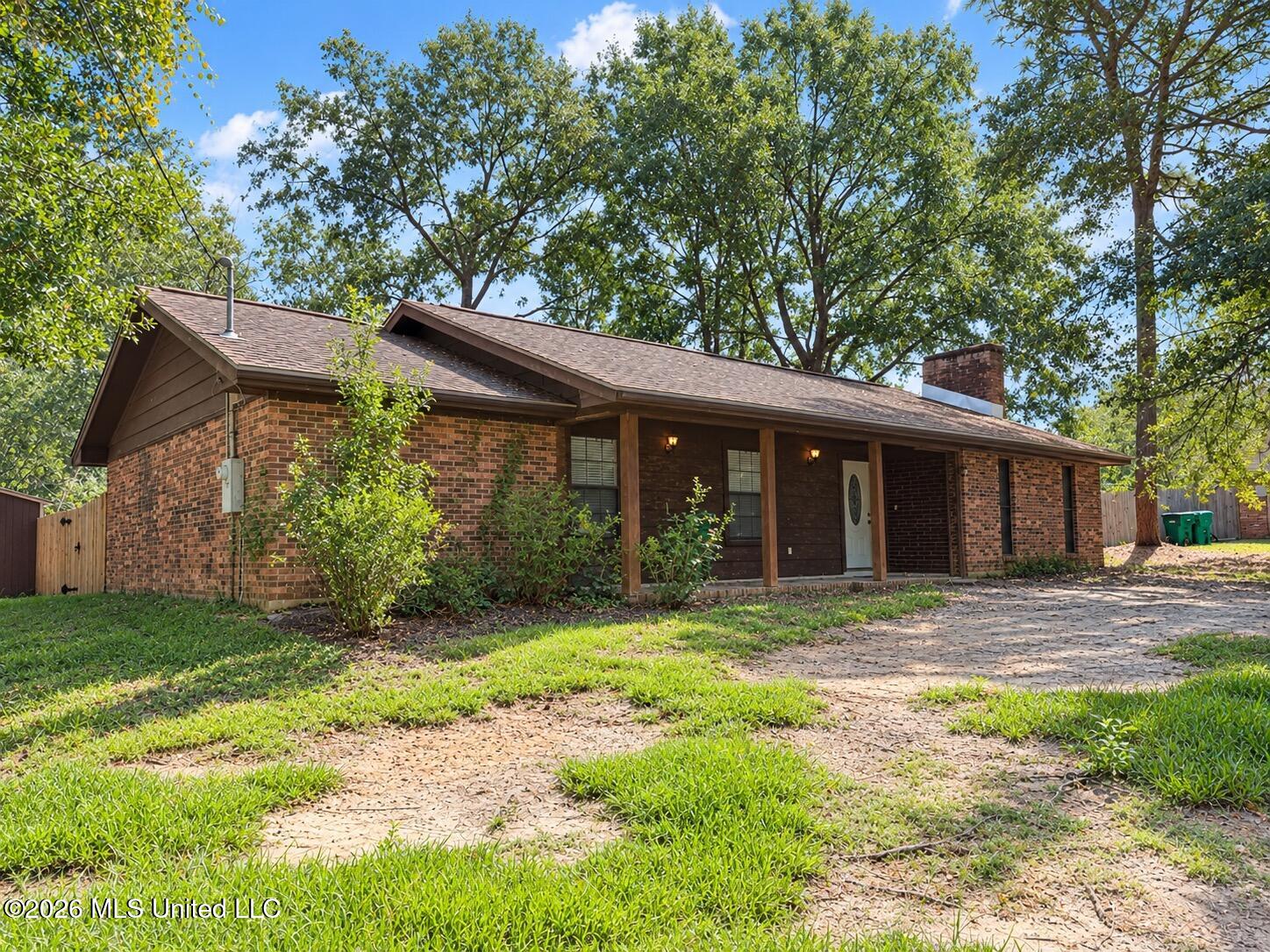 105 Brookhollow Drive