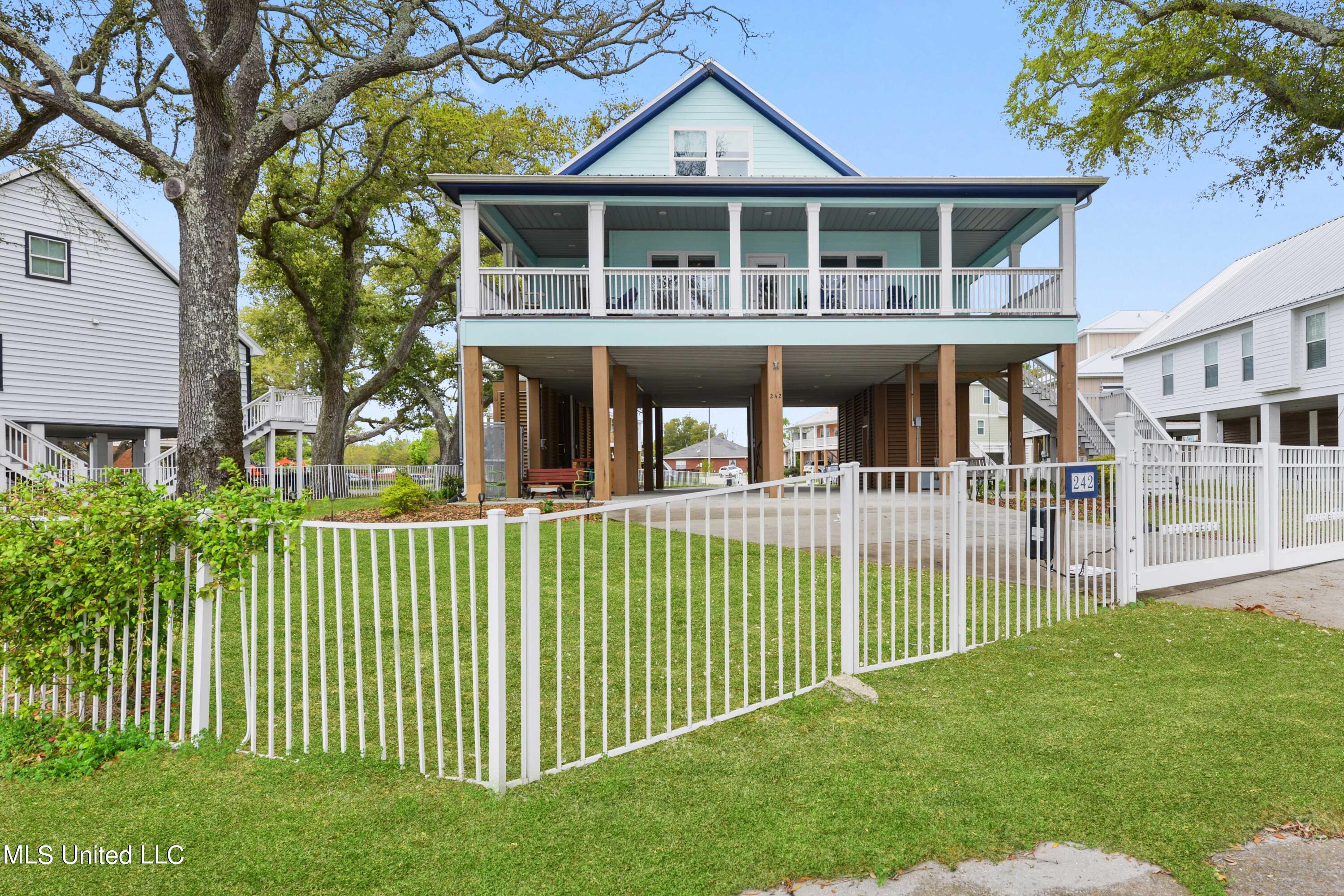 242 W Beach Boulevard, Long Beach, Mississippi image 3