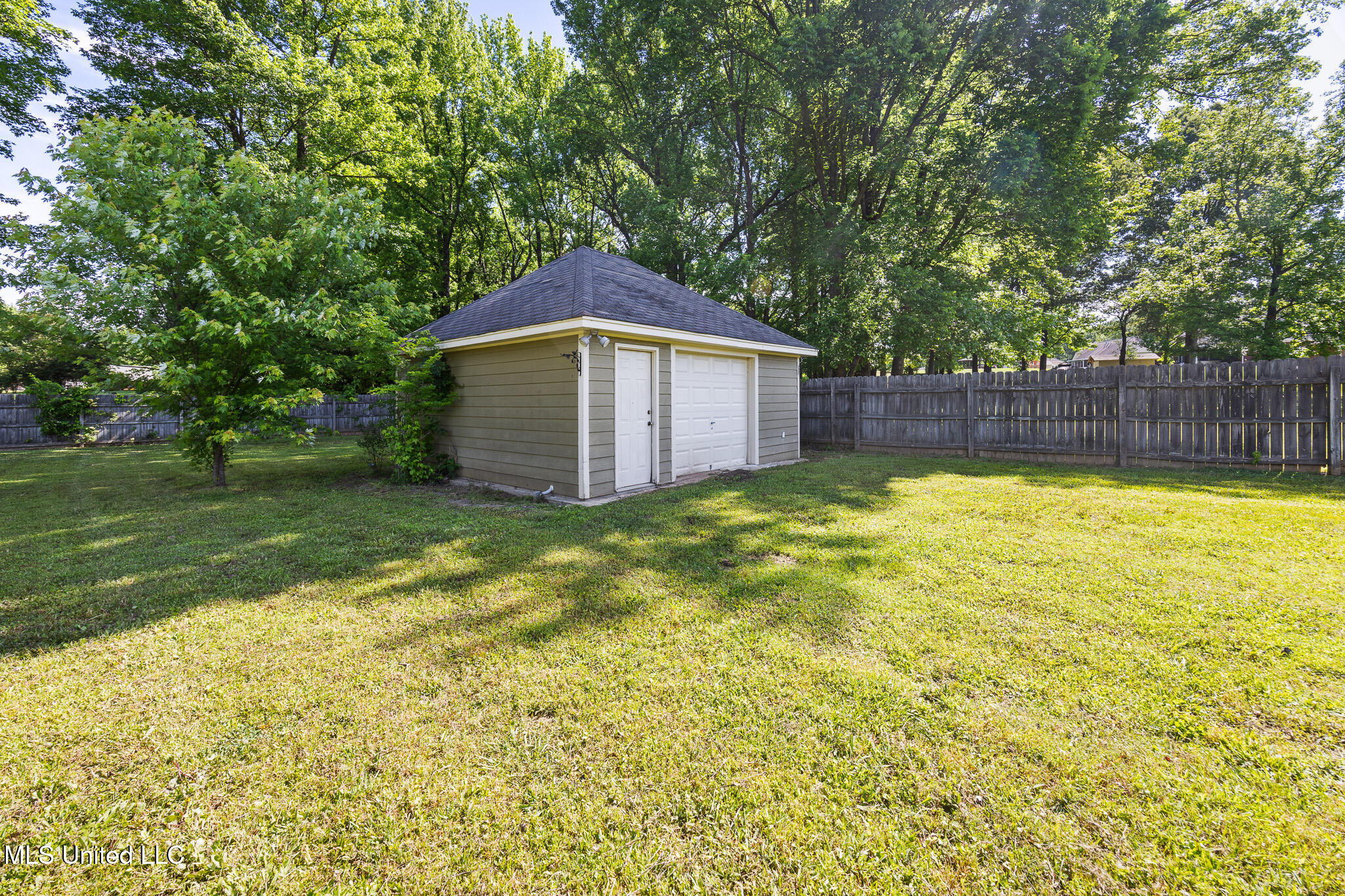 2456 Wood Hill Drive, Horn Lake, Mississippi image 36