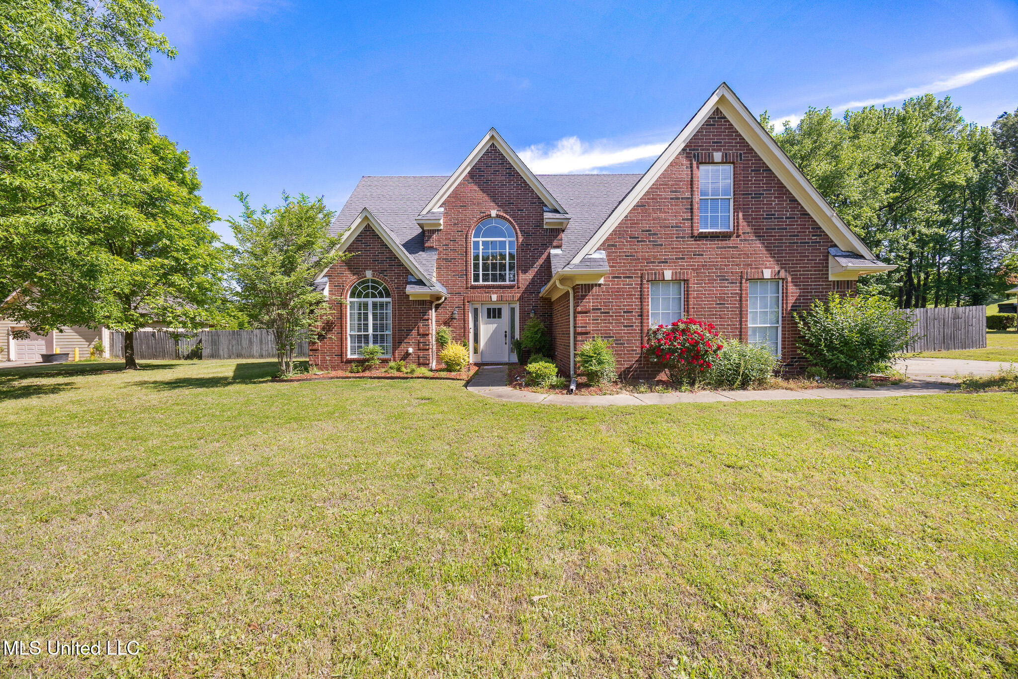 2456 Wood Hill Drive, Horn Lake, Mississippi image 1