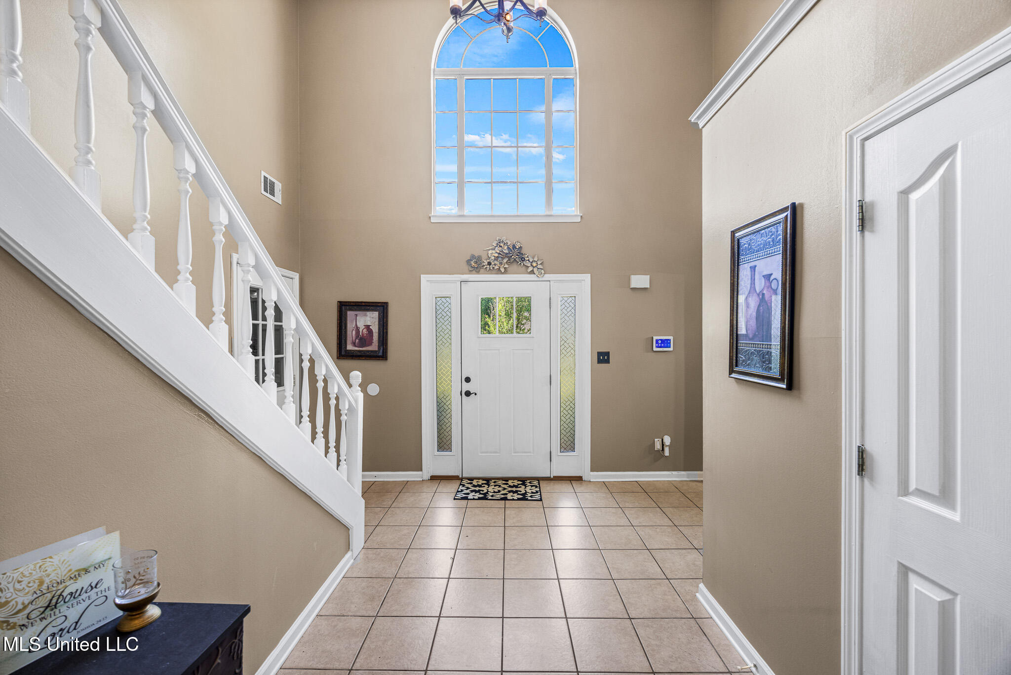 2456 Wood Hill Drive, Horn Lake, Mississippi image 4