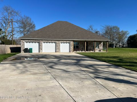 Homes For Sale - 5431 Highway 568<br/> Ferriday, LA 71334