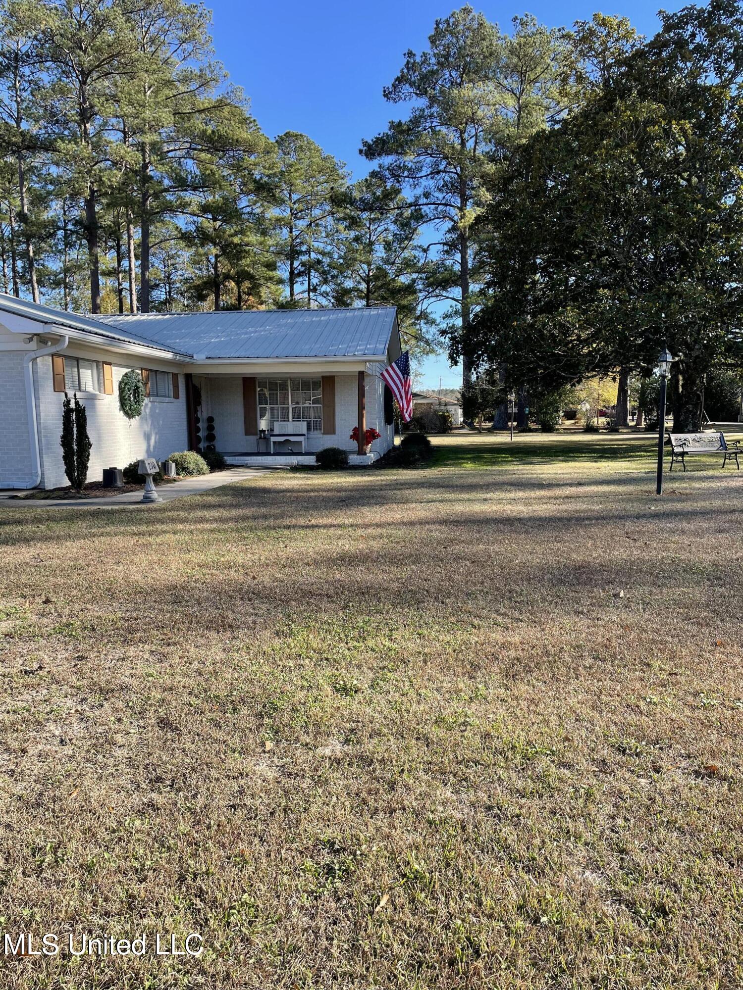 210 Dogwood Avenue, Quitman, Mississippi image 5